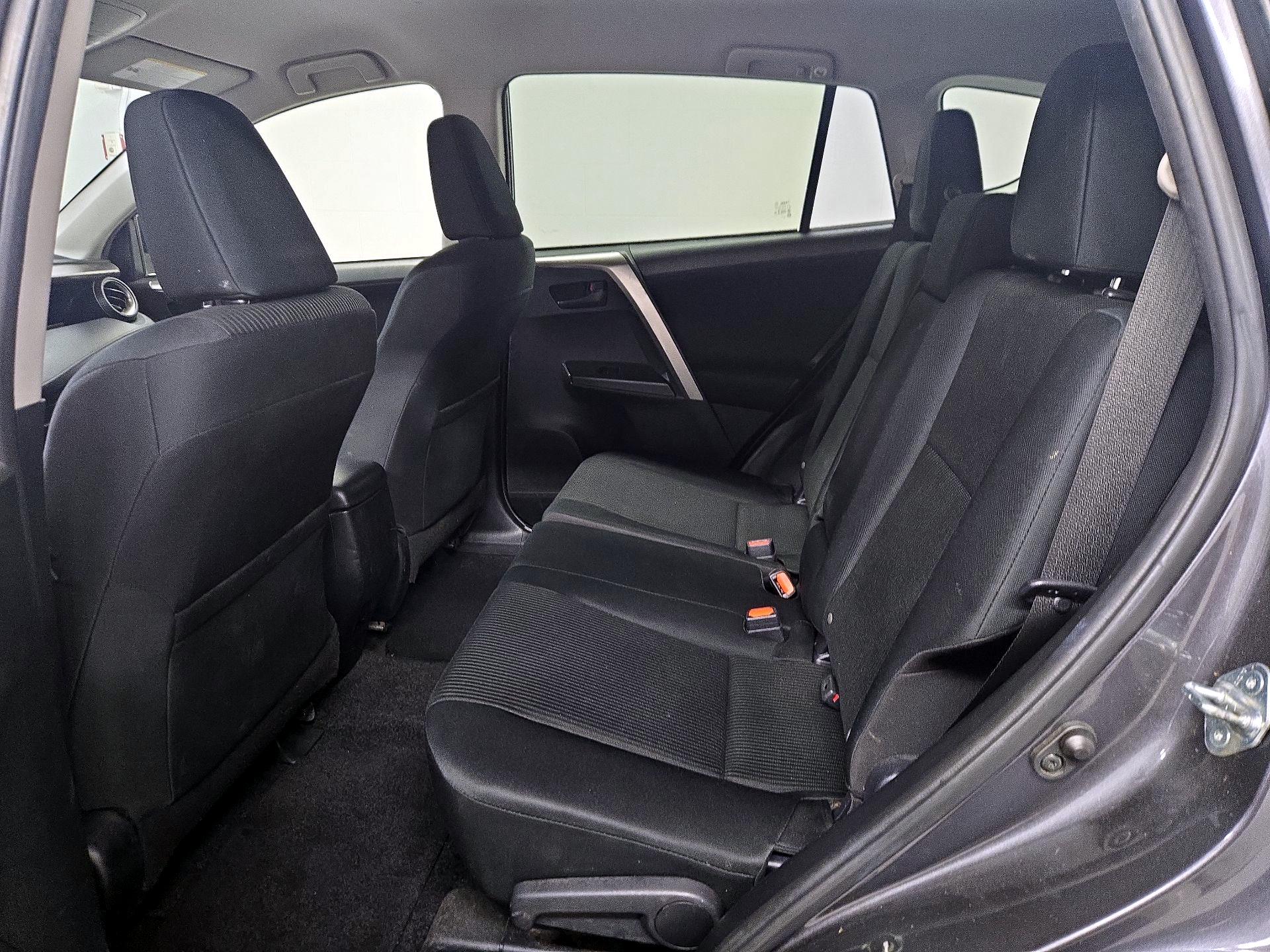Thumbnail: 2018 Toyota RAV4 - 19