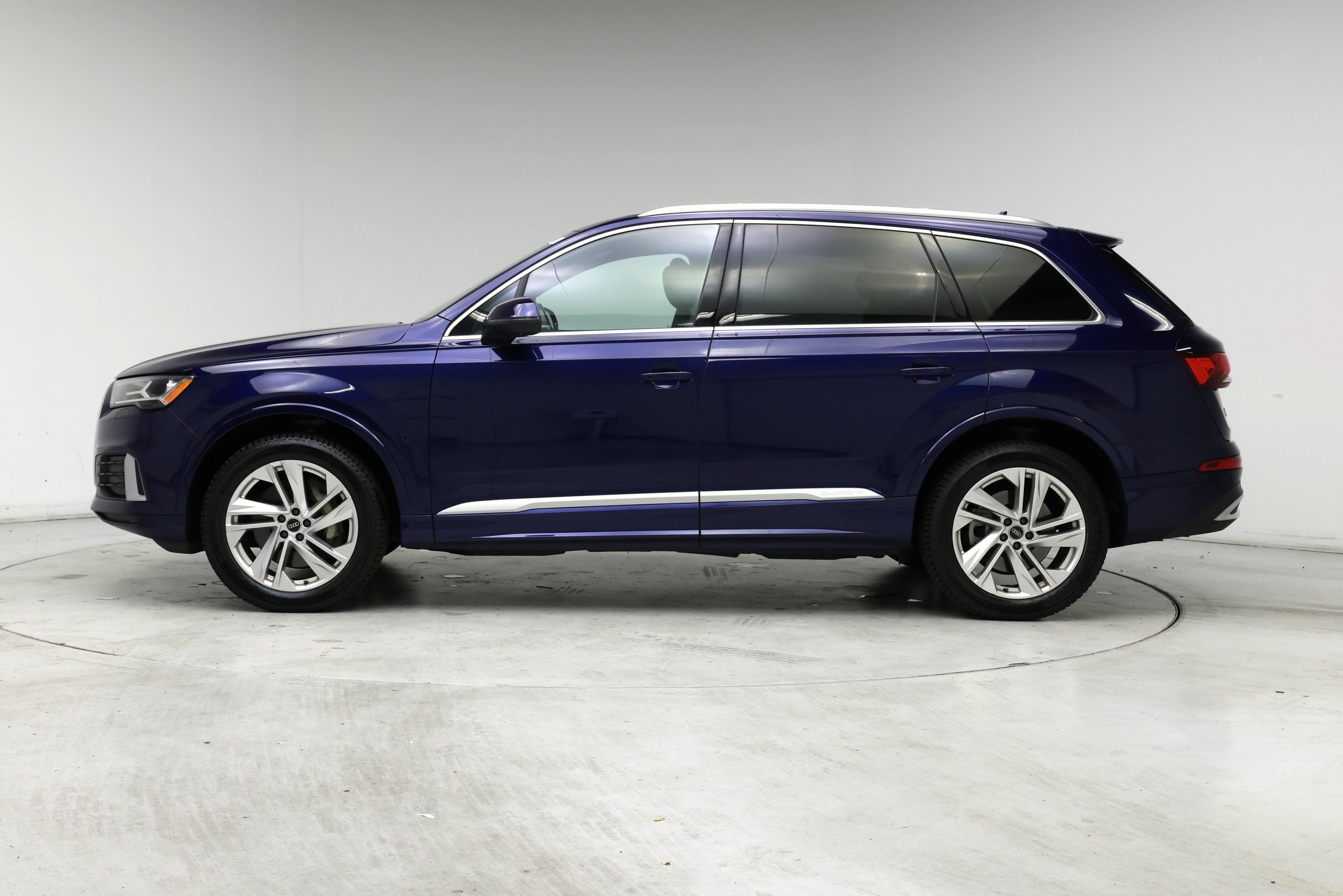 Thumbnail: 2021 Audi Q7 - 3