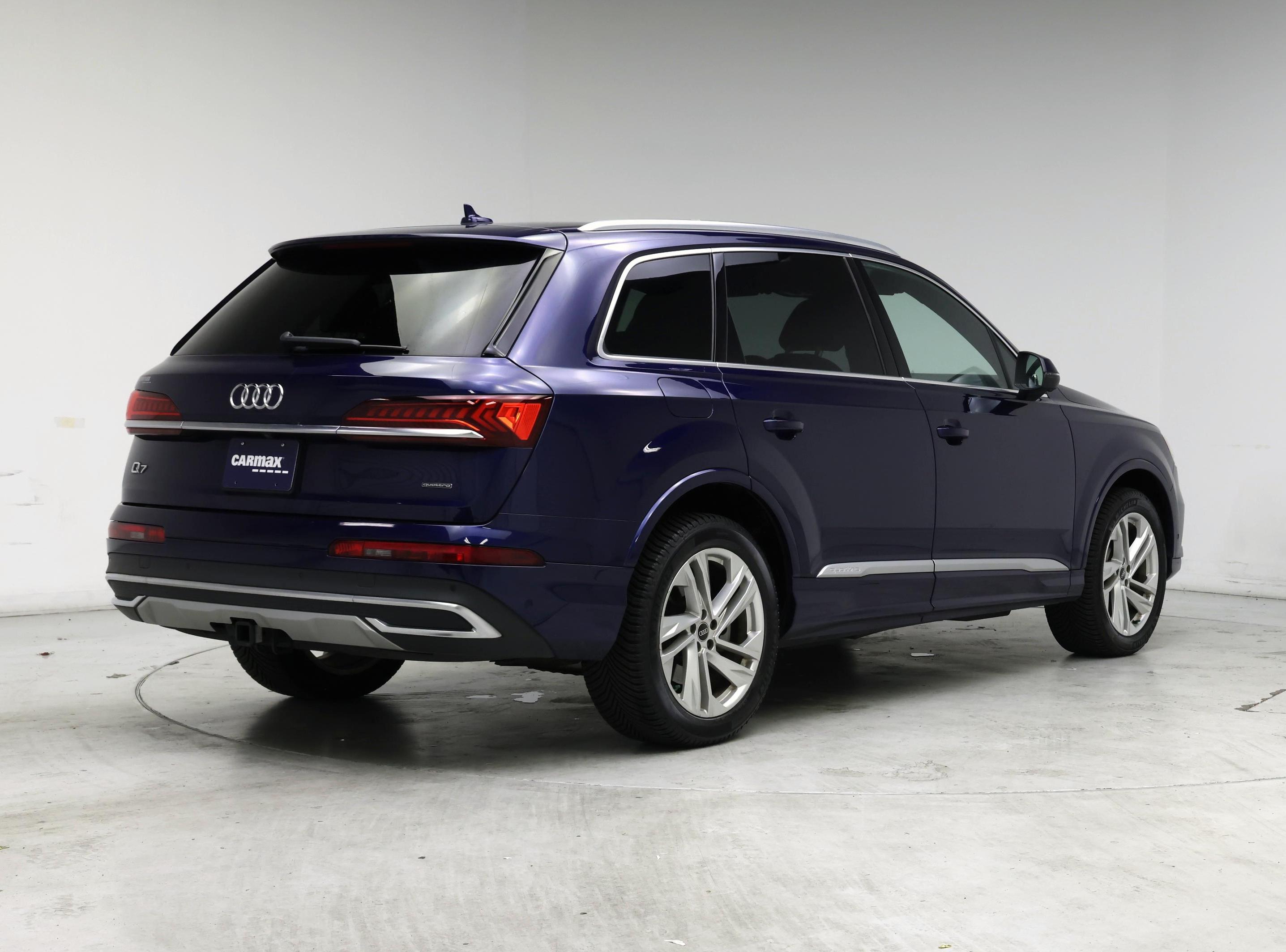 Thumbnail: 2021 Audi Q7 - 8