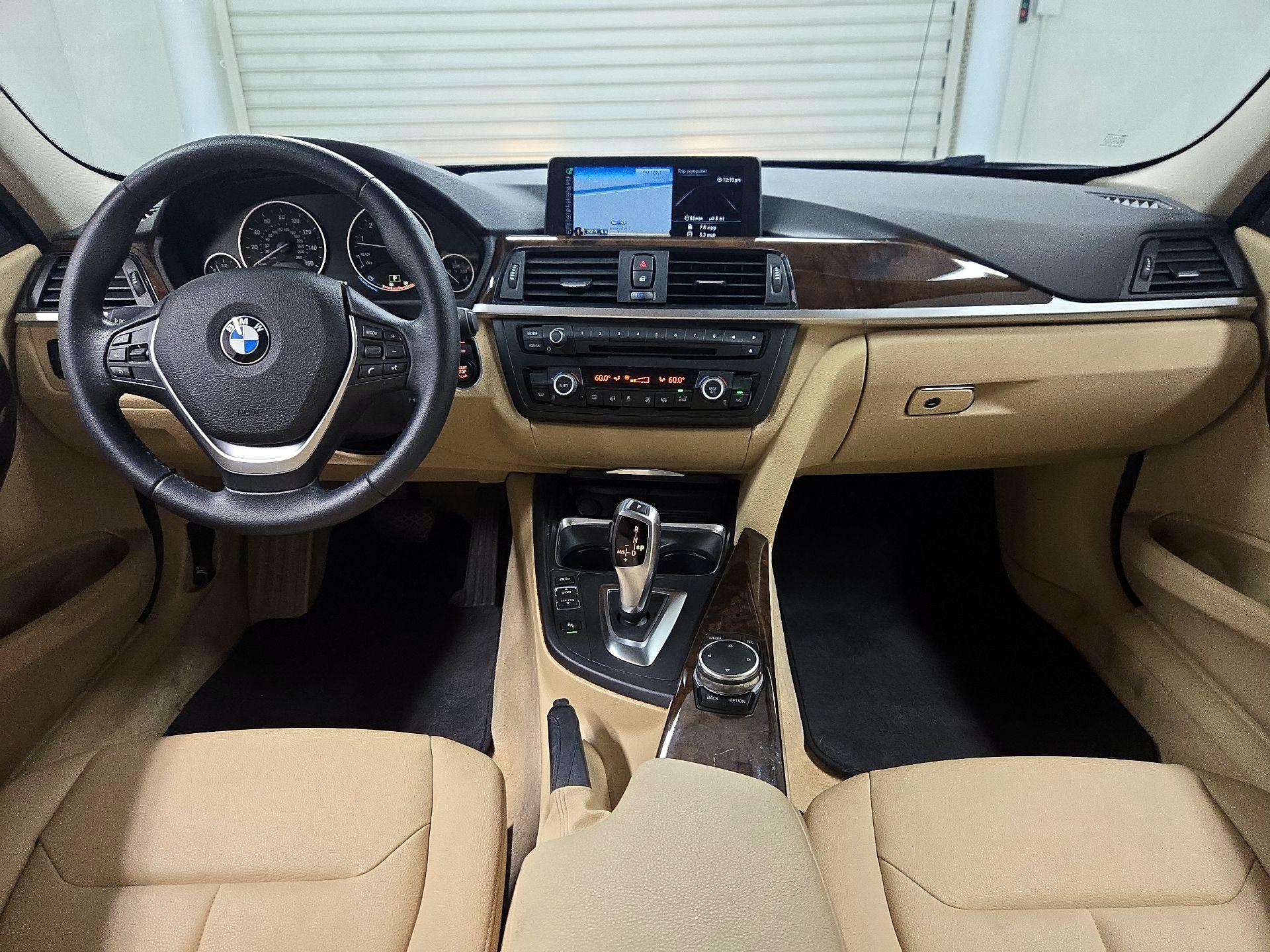 Thumbnail: 2015 BMW 3 Series - 9