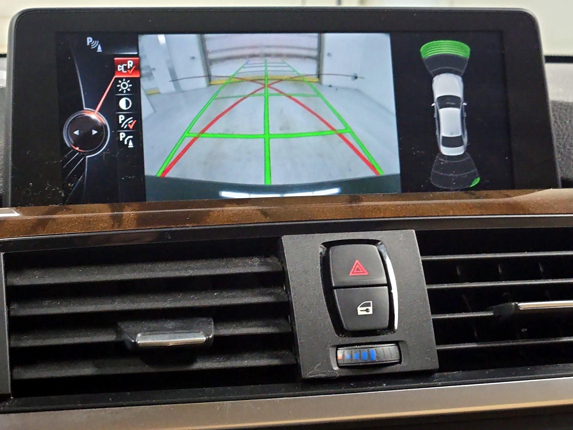 Thumbnail: 2015 BMW 3 Series - 15