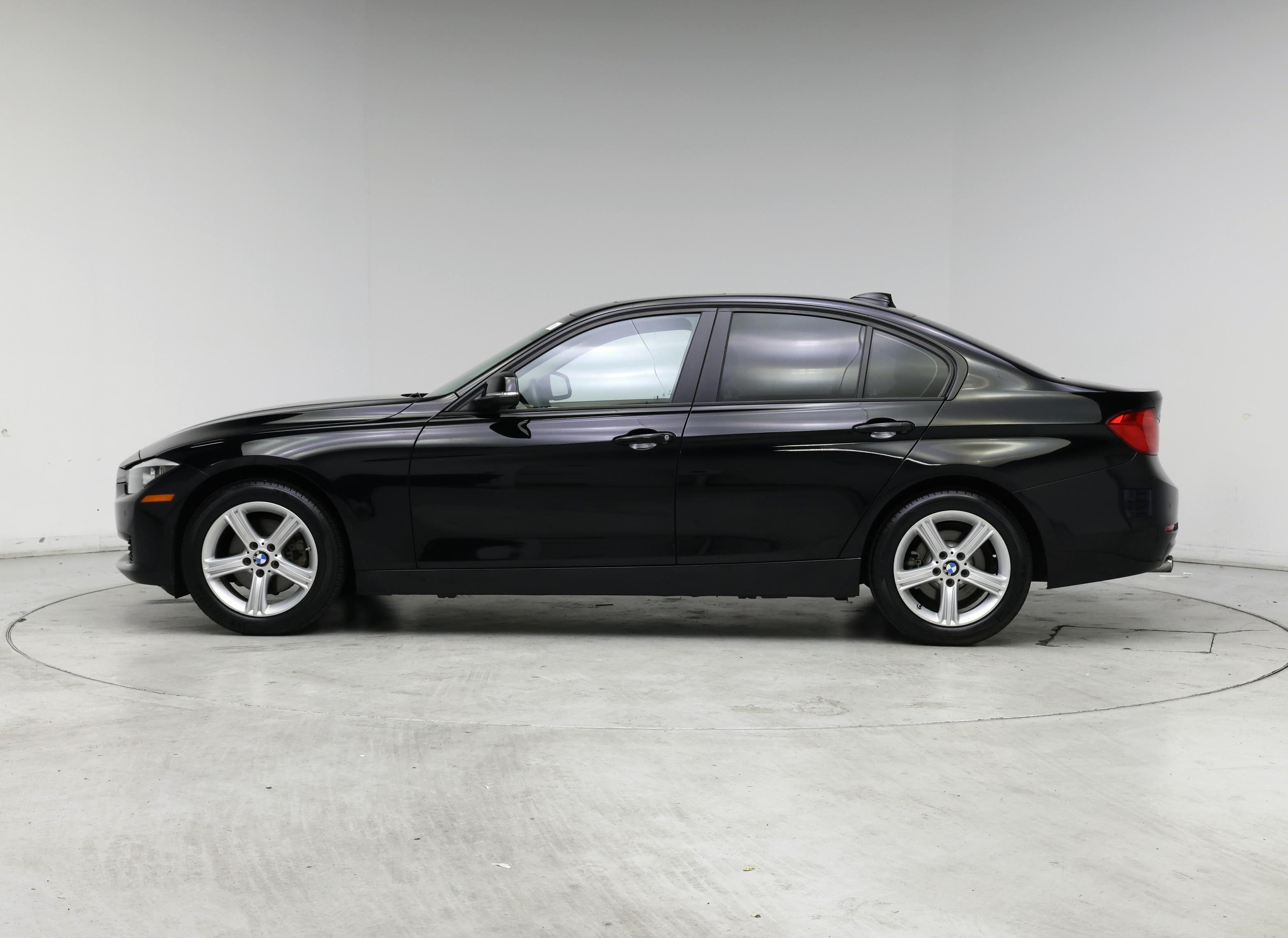 Thumbnail: 2015 BMW 3 Series - 3