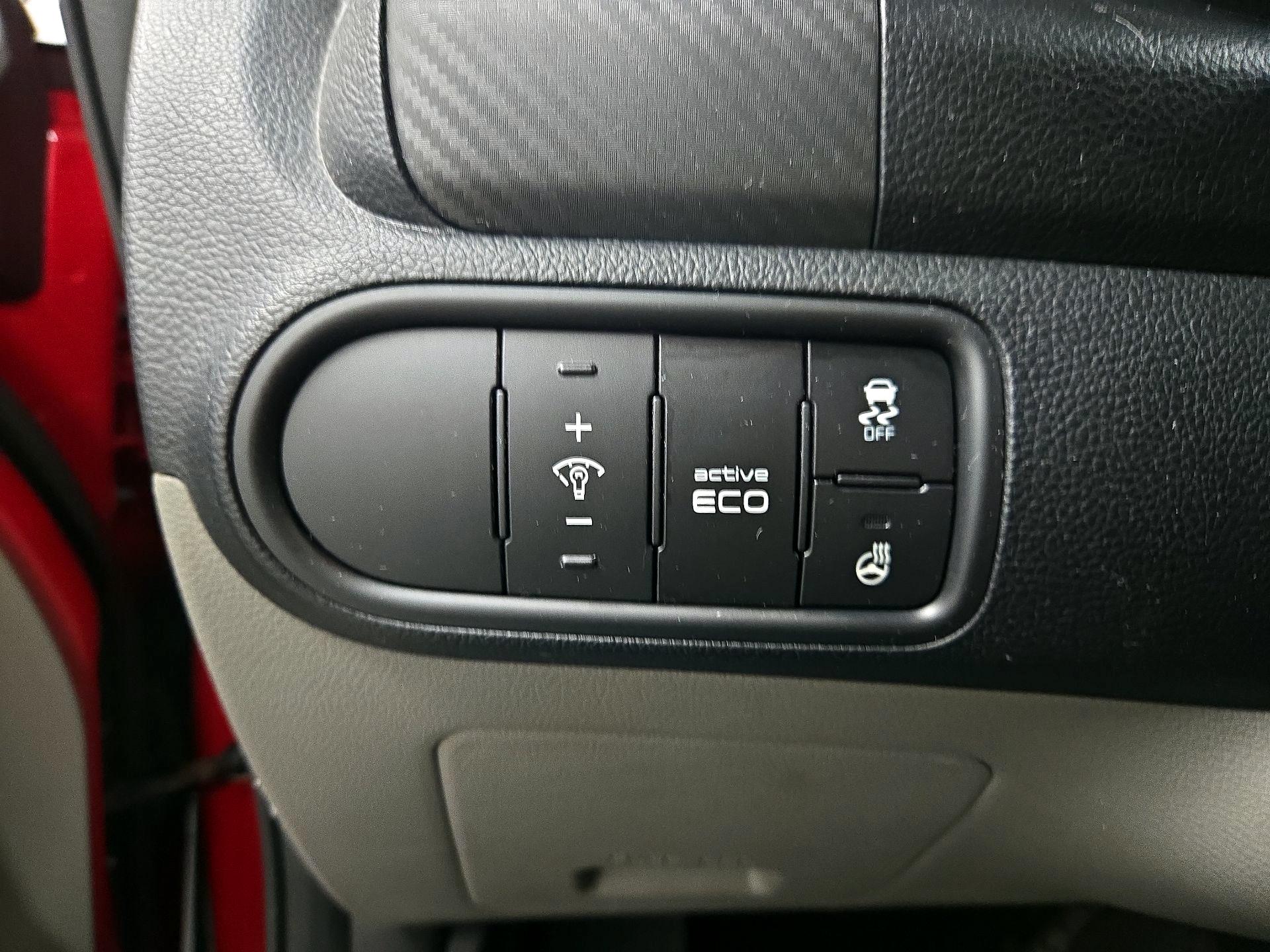 Thumbnail: 2014 Kia Forte - 13