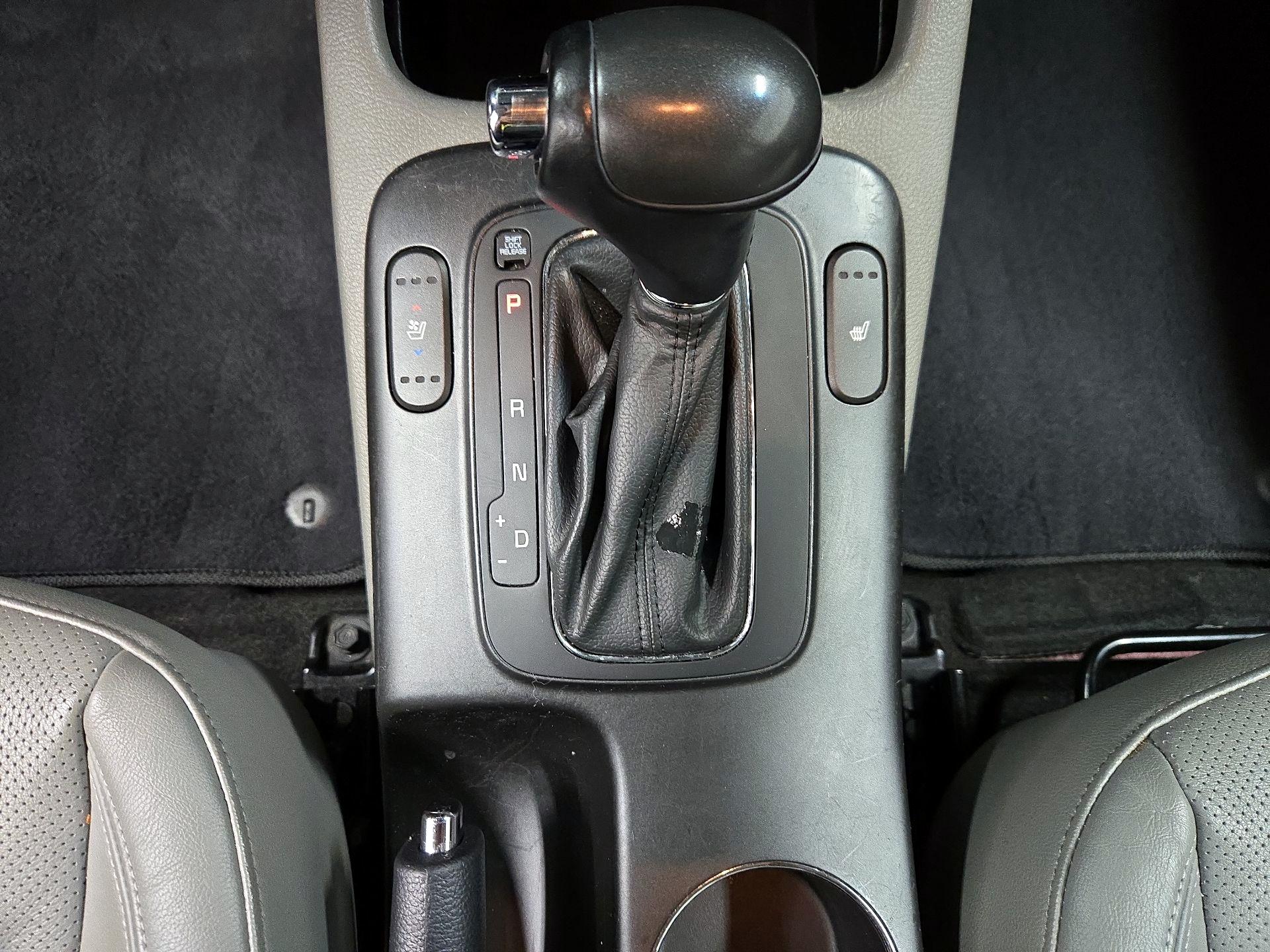 Thumbnail: 2014 Kia Forte - 18