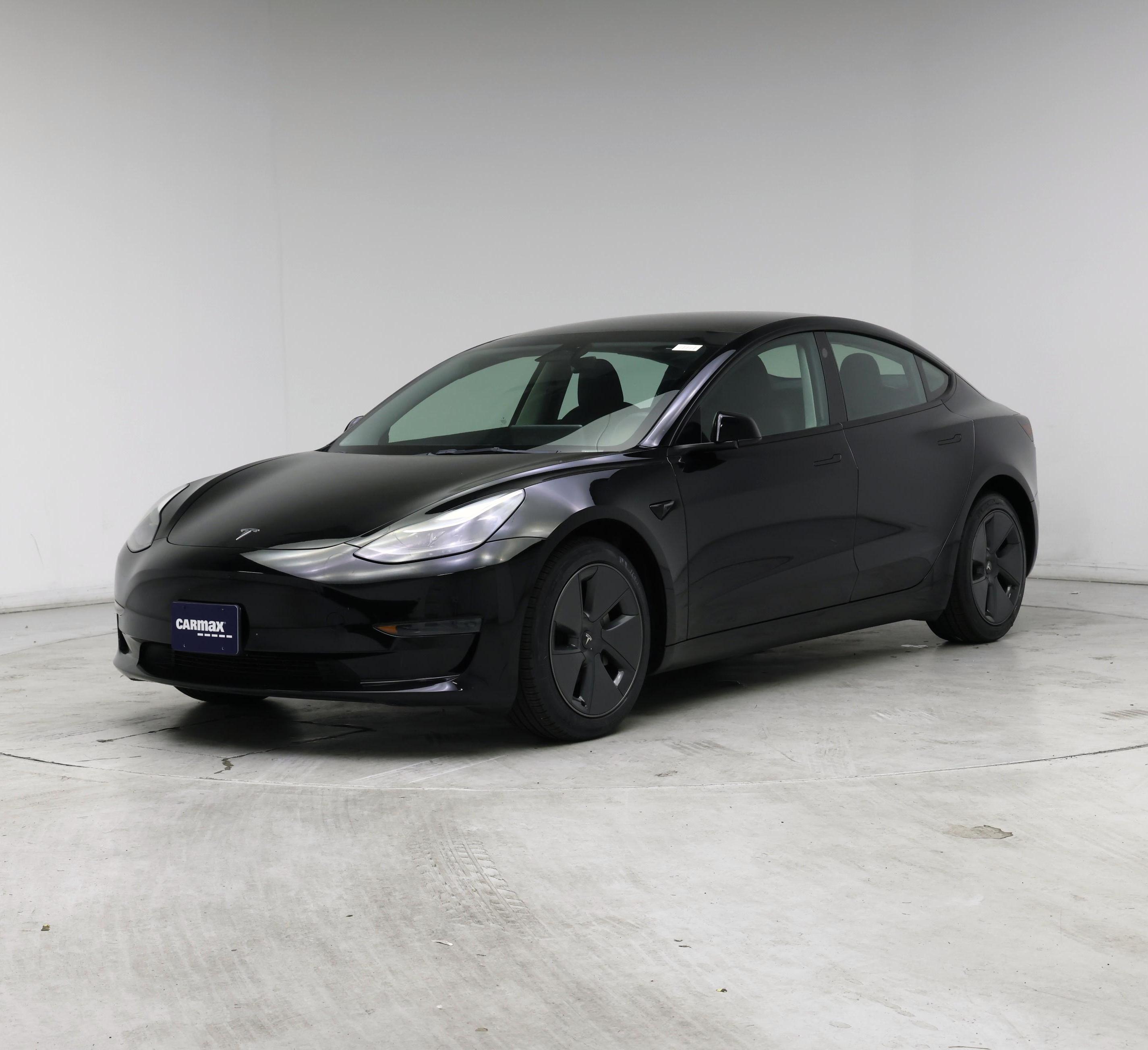 Thumbnail: 2023 Tesla Model 3 - 4