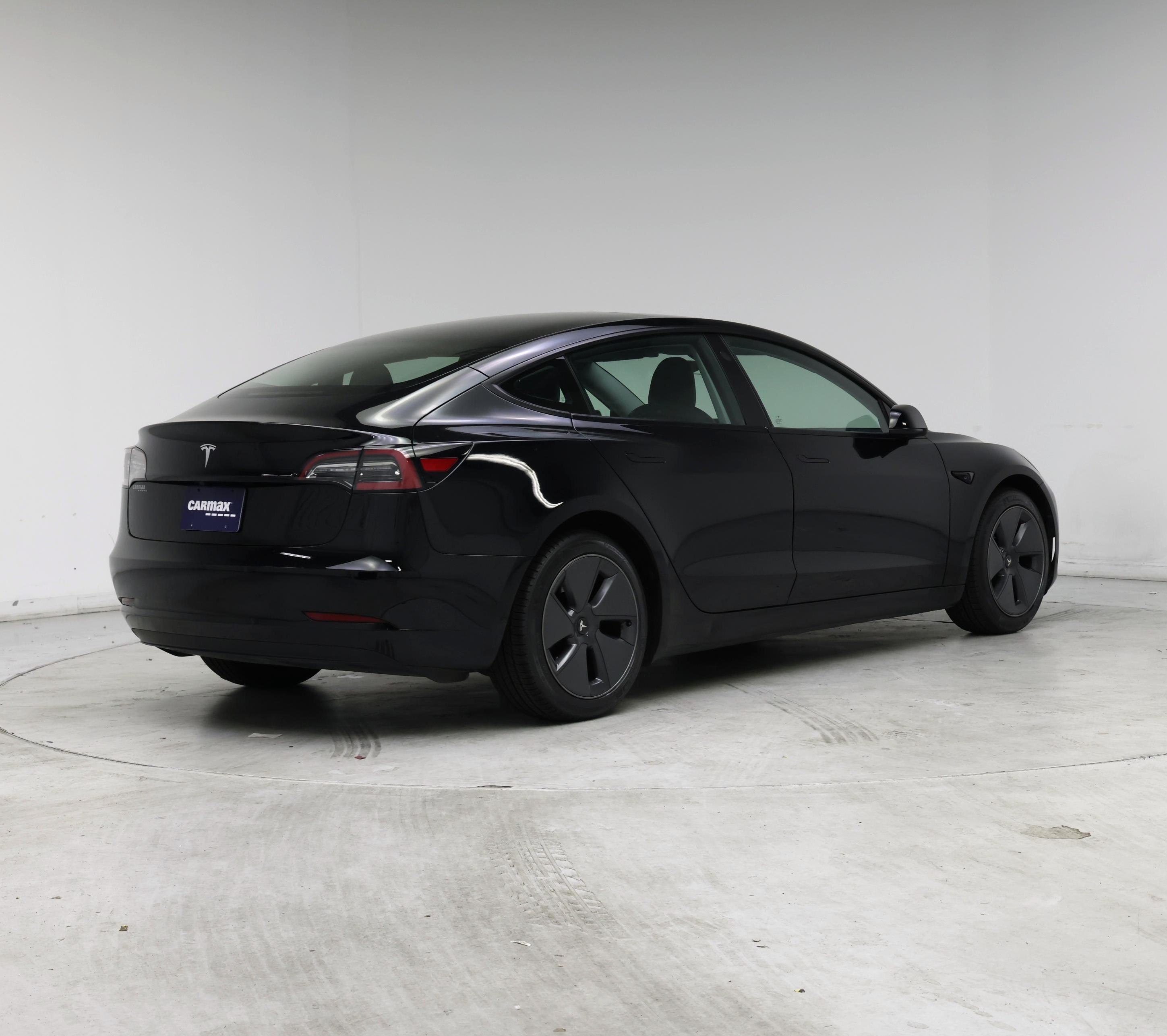 Thumbnail: 2023 Tesla Model 3 - 8