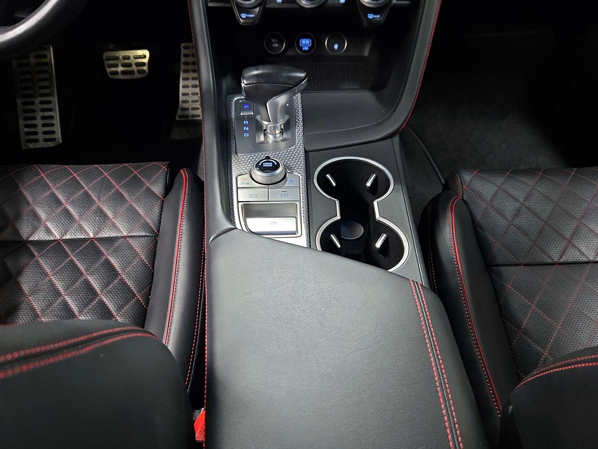 Thumbnail: 2022 Genesis G70 - 18