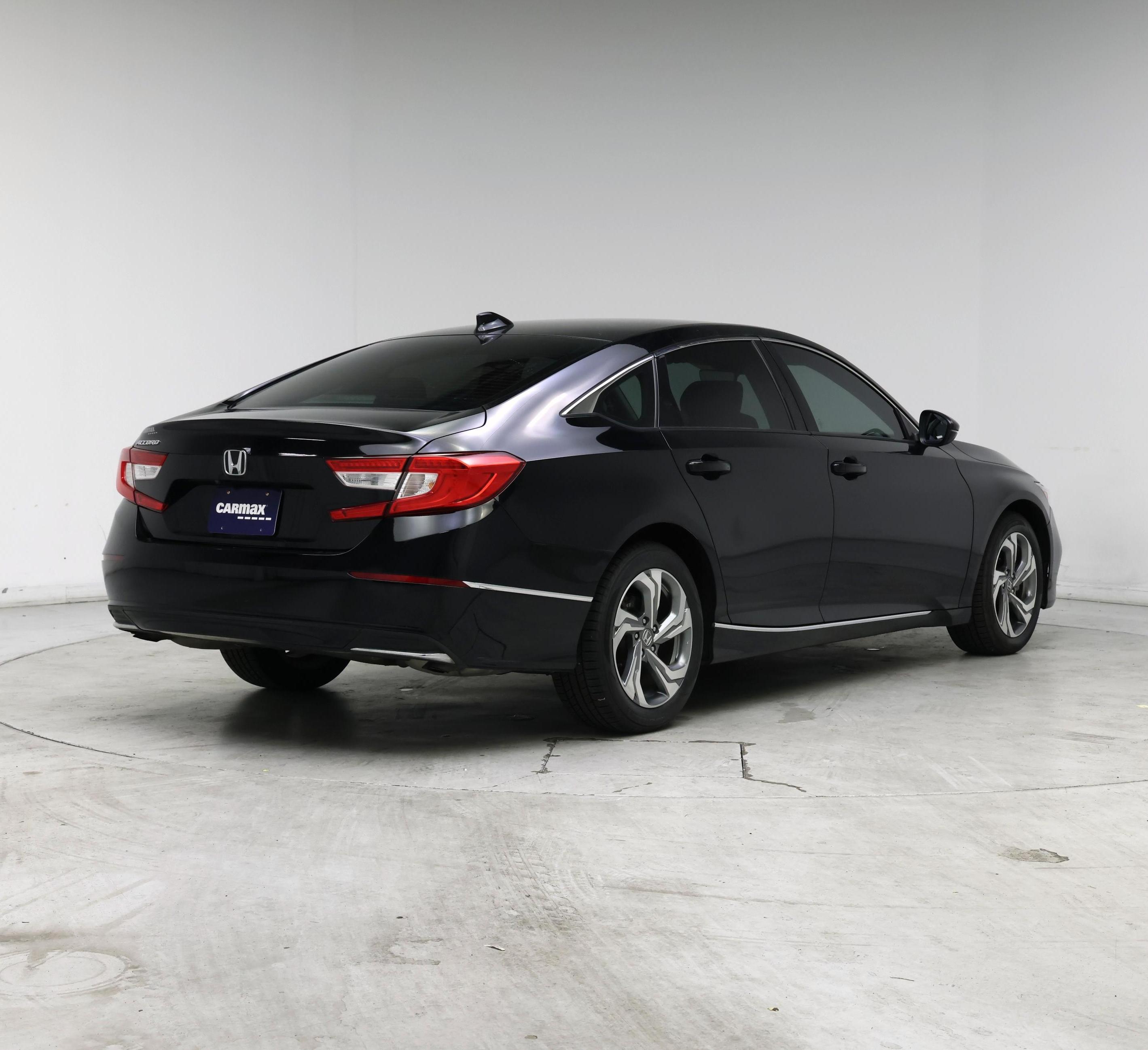 Thumbnail: 2018 Honda Accord - 8