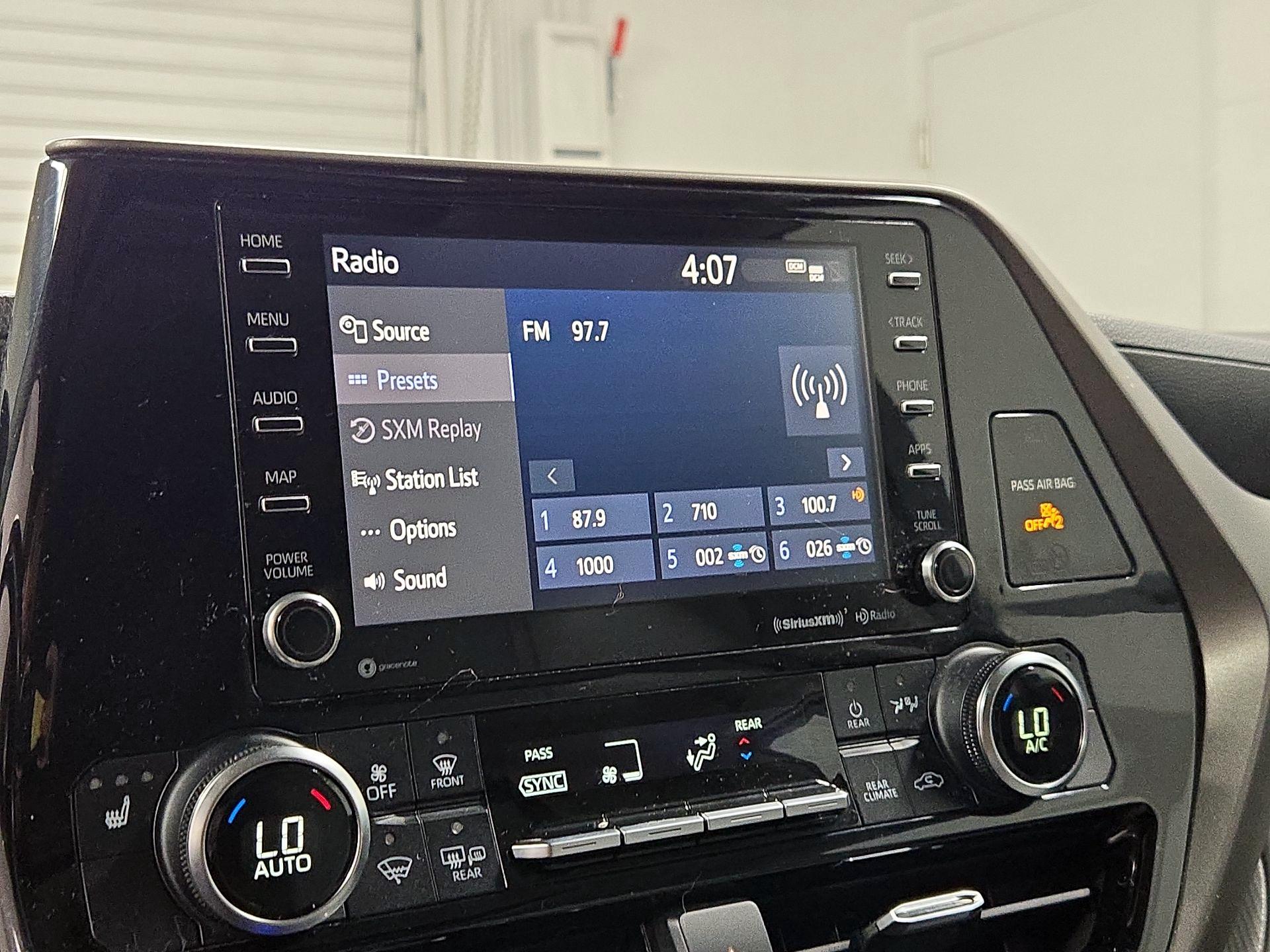 Thumbnail: 2020 Toyota Highlander - 15