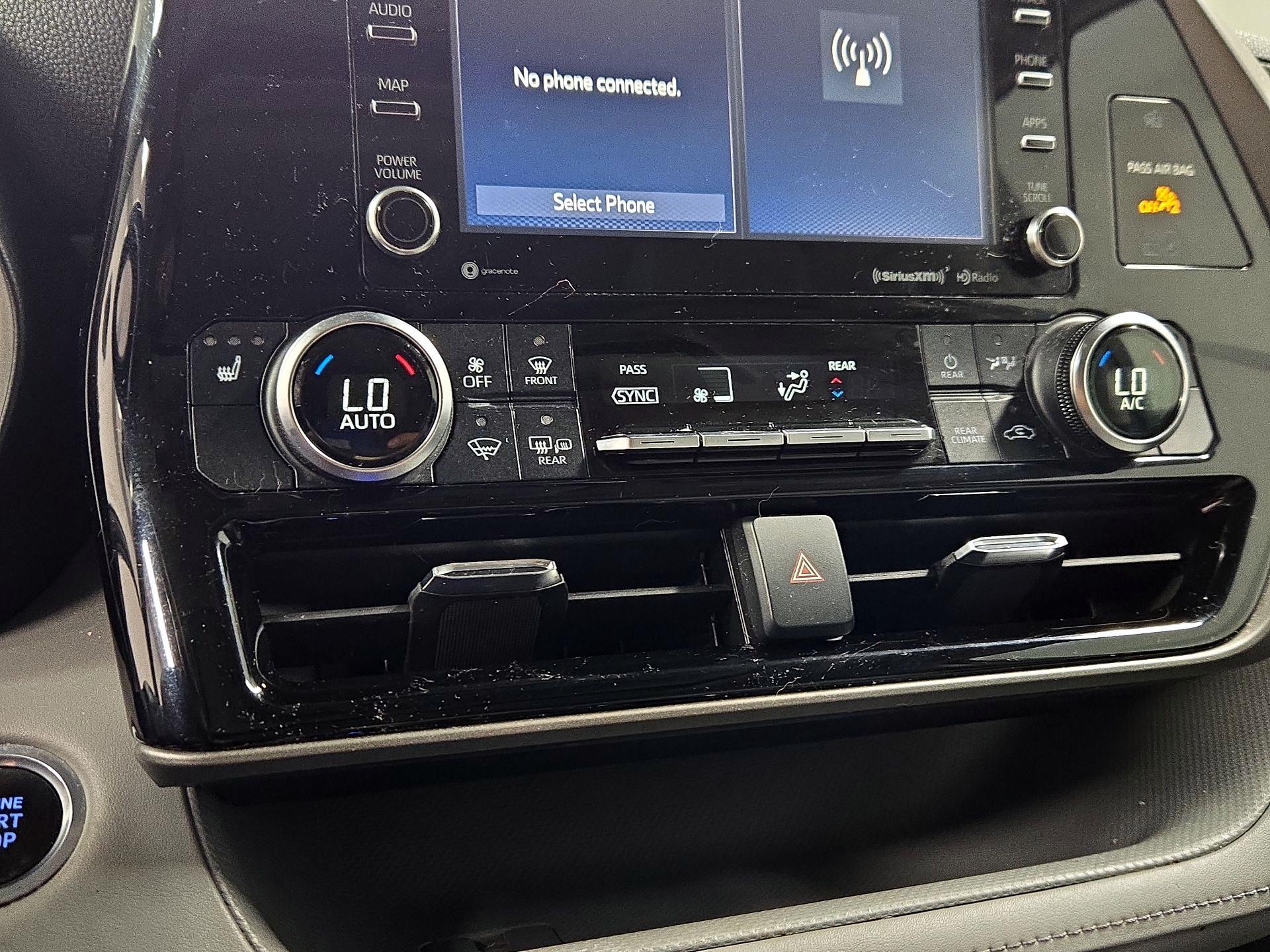 Thumbnail: 2020 Toyota Highlander - 16