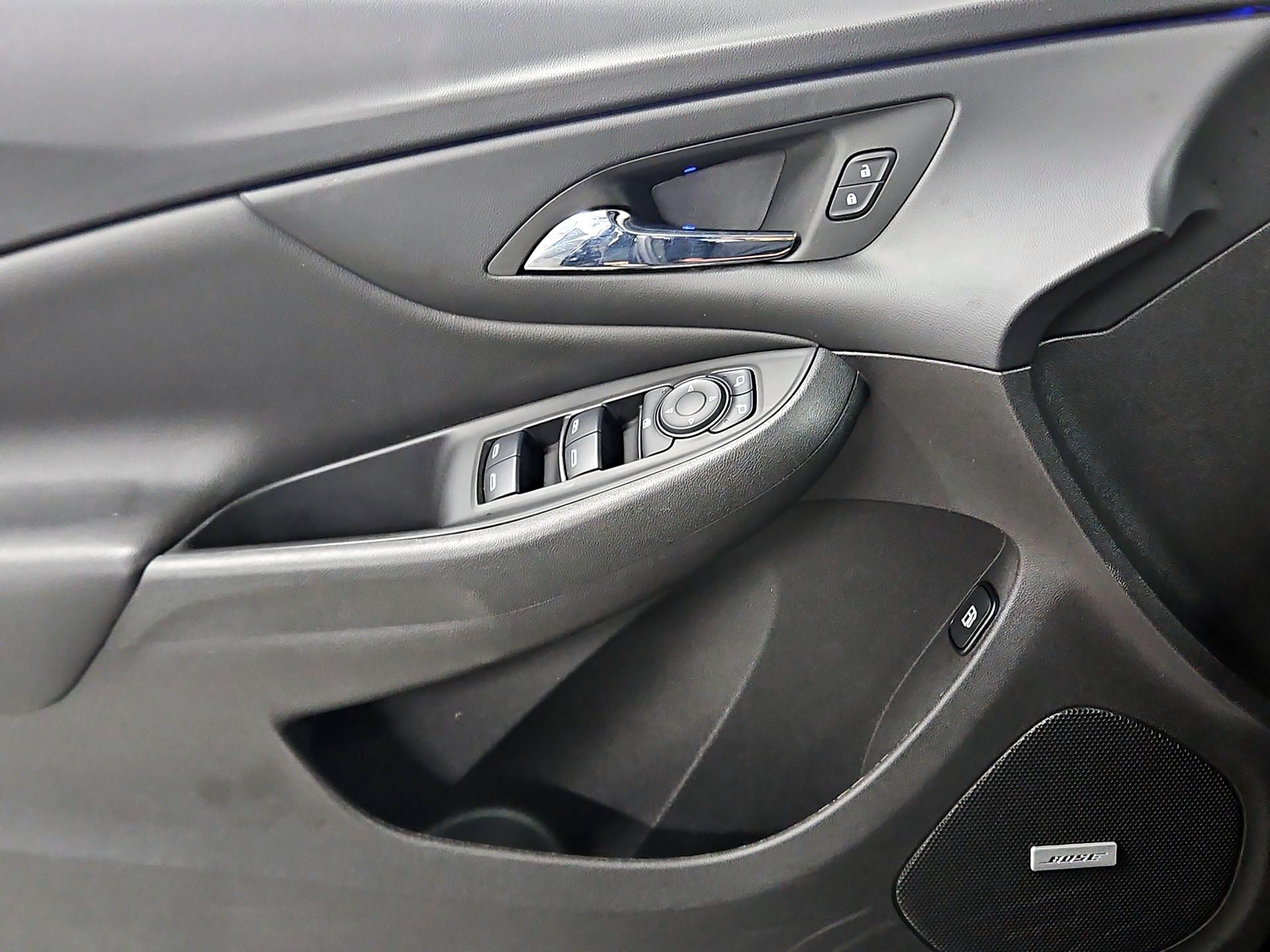 Thumbnail: 2016 Chevrolet Volt - 12