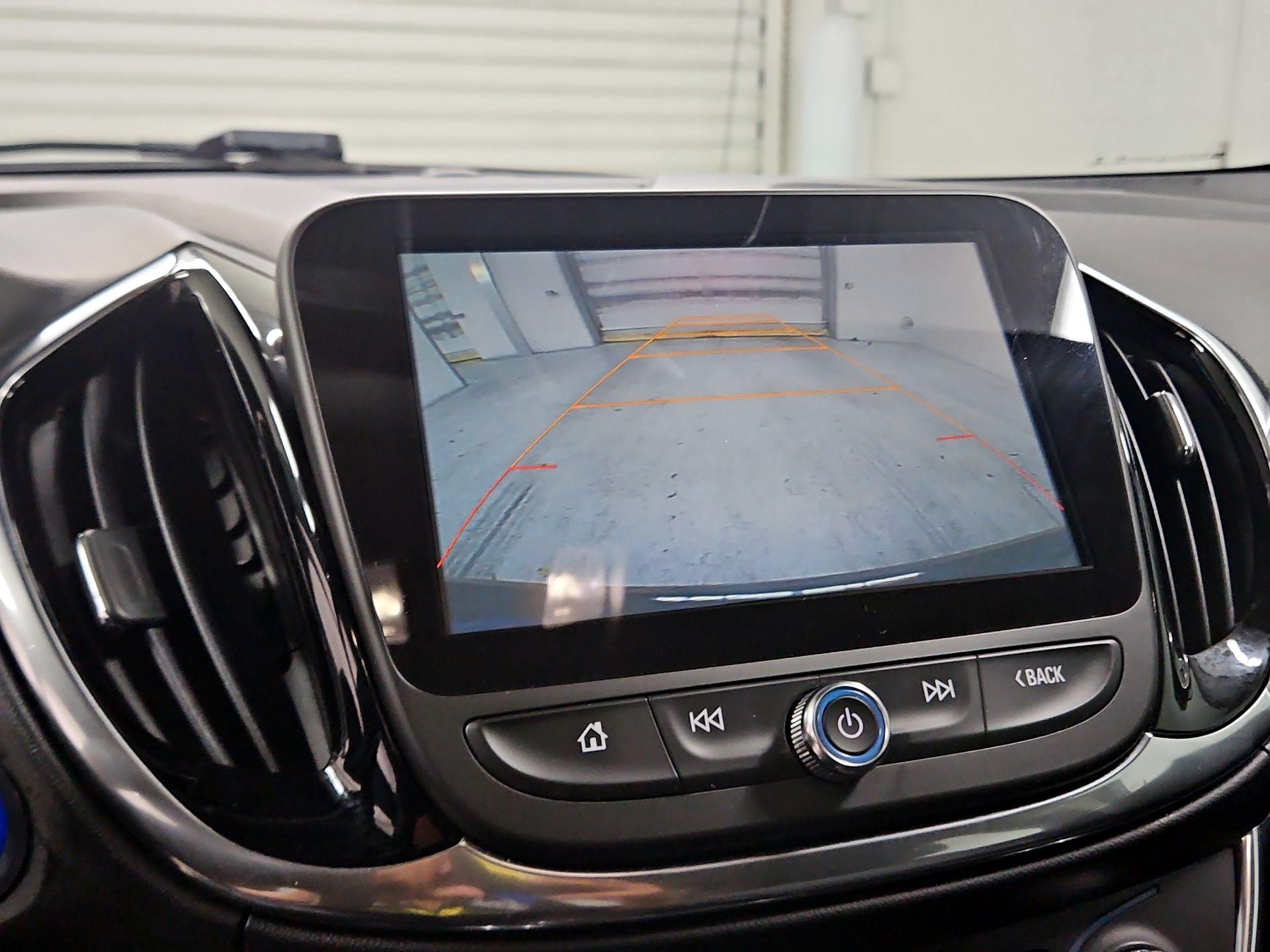 Thumbnail: 2016 Chevrolet Volt - 15