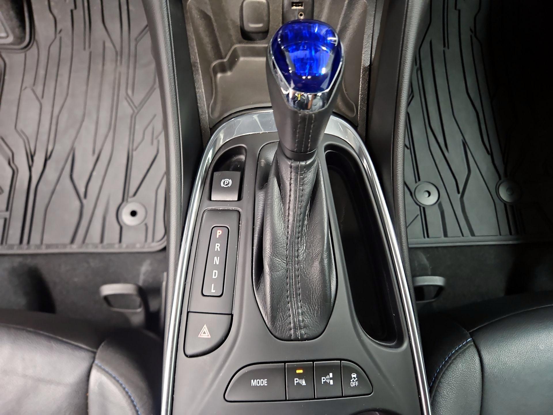 Thumbnail: 2016 Chevrolet Volt - 18