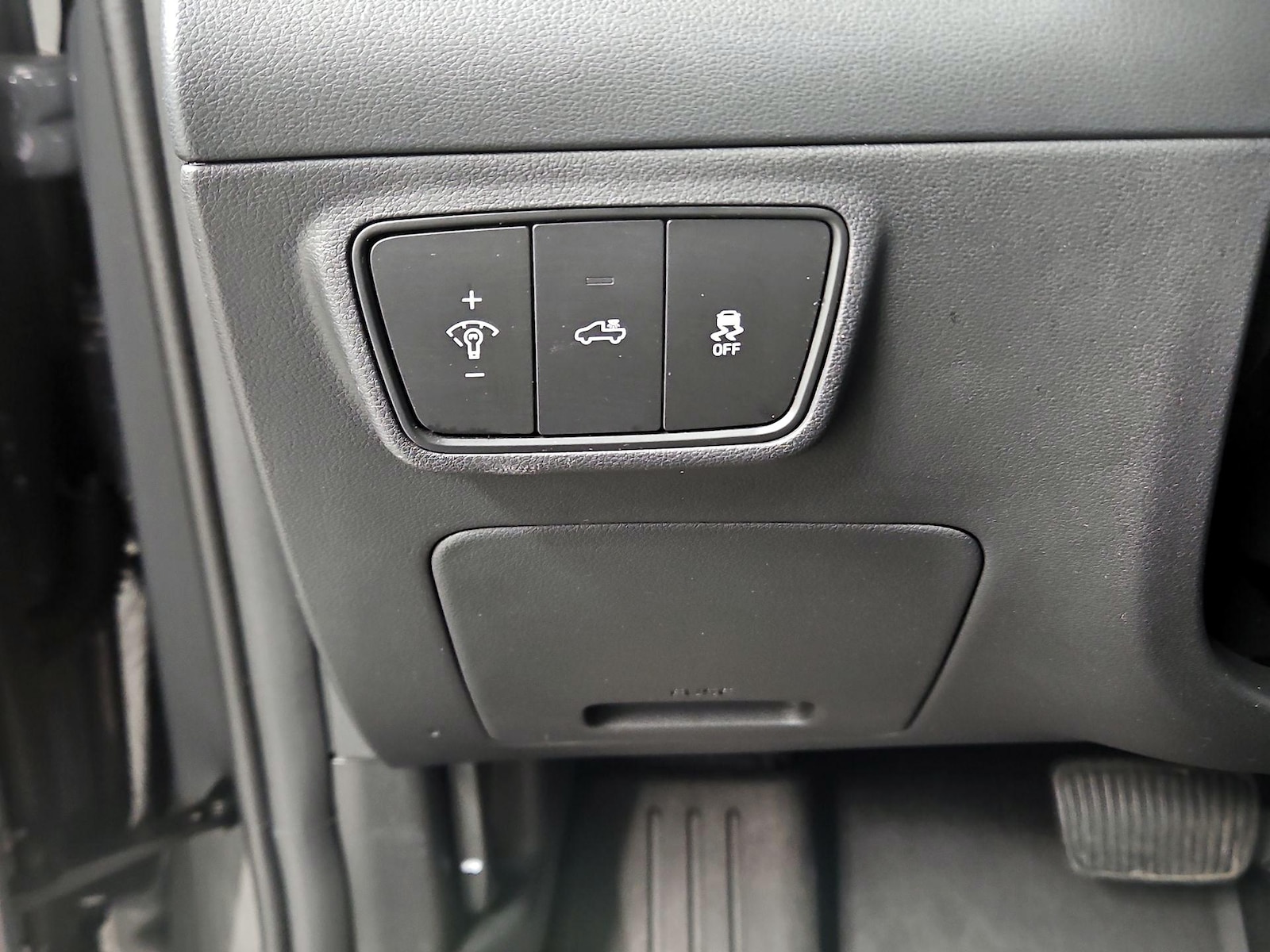 2024 Hyundai Santa Cruz Limited - Photo 14