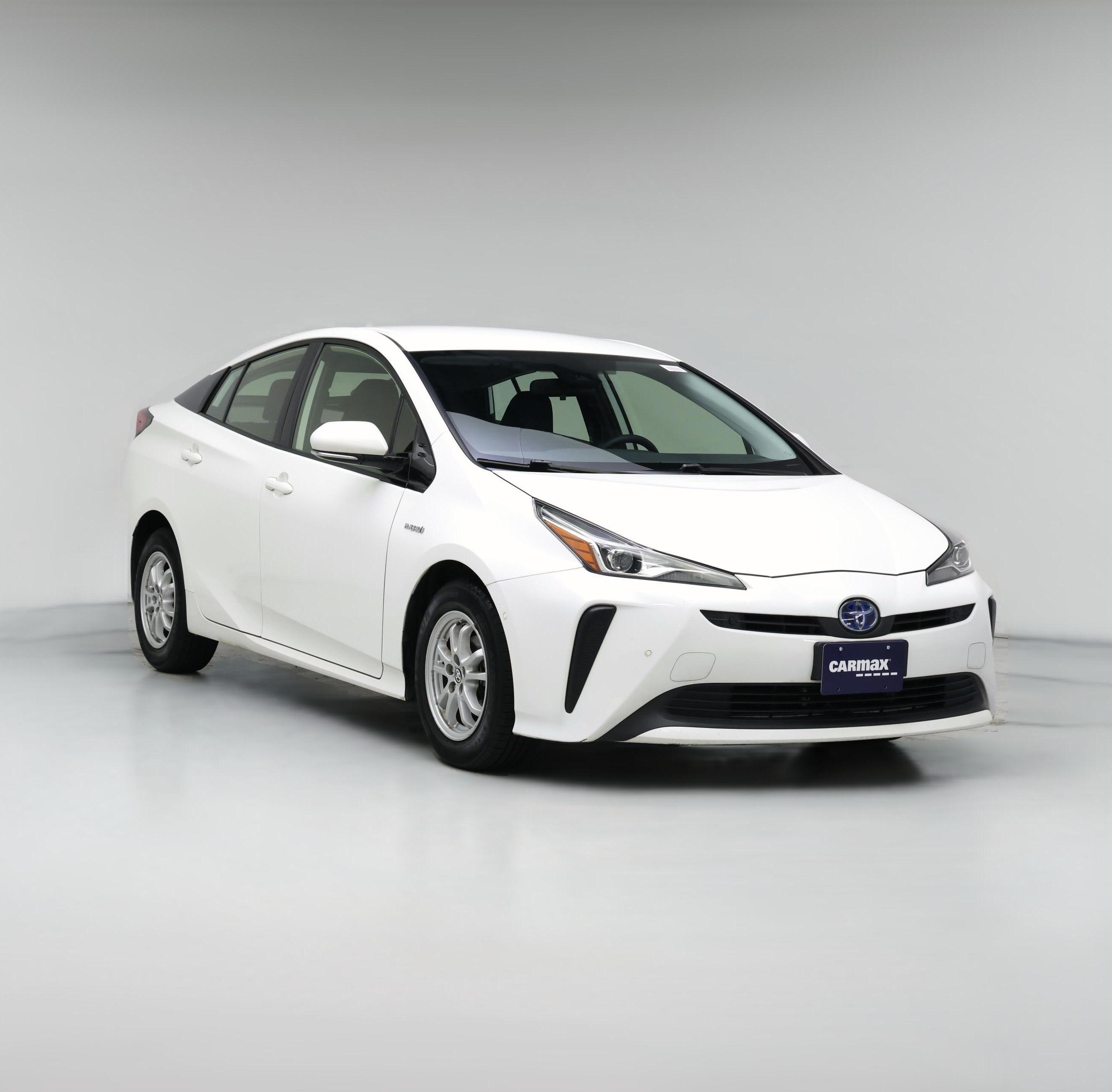 Thumbnail: 2019 Toyota Prius - 1