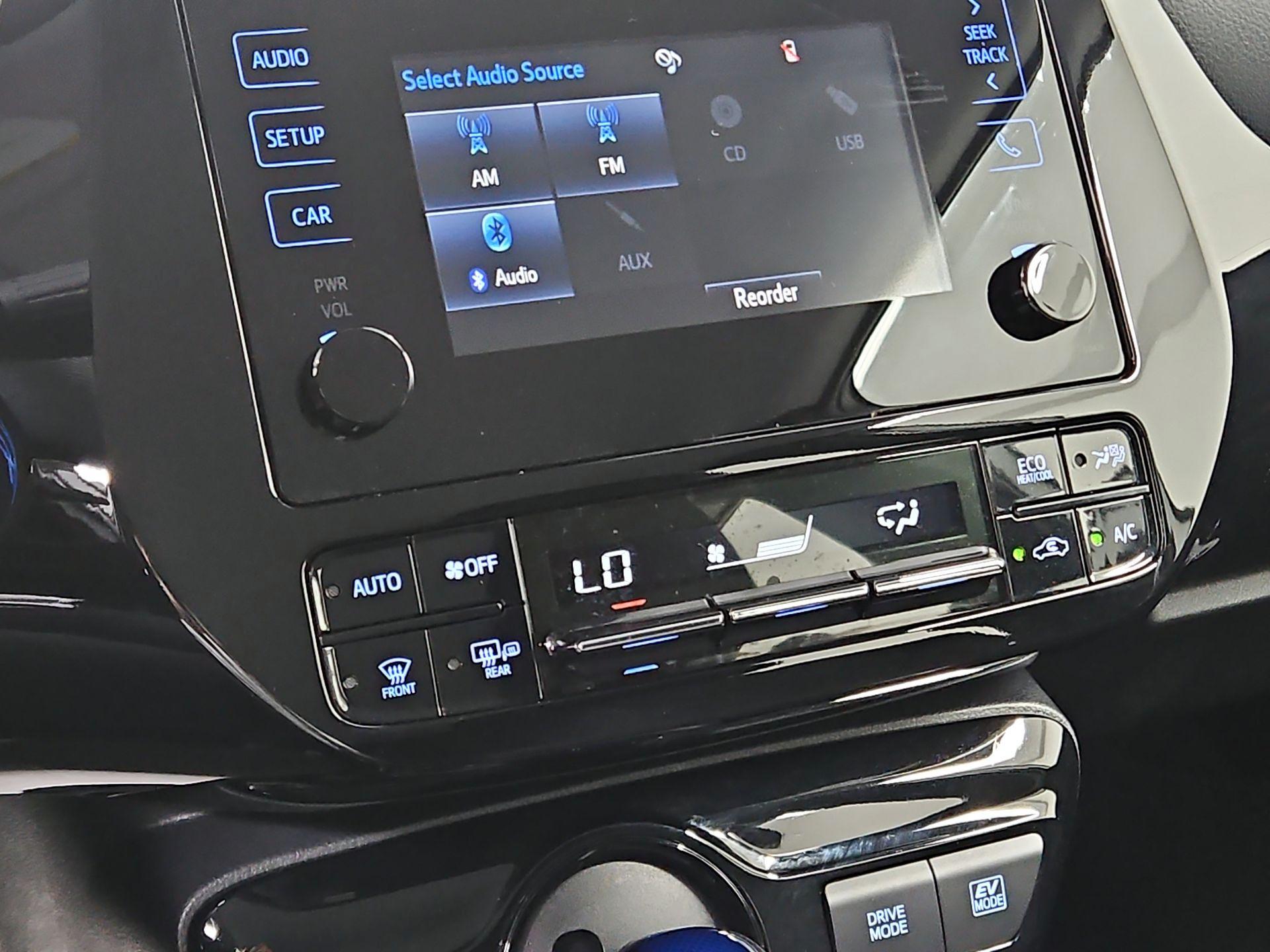 Thumbnail: 2019 Toyota Prius - 16