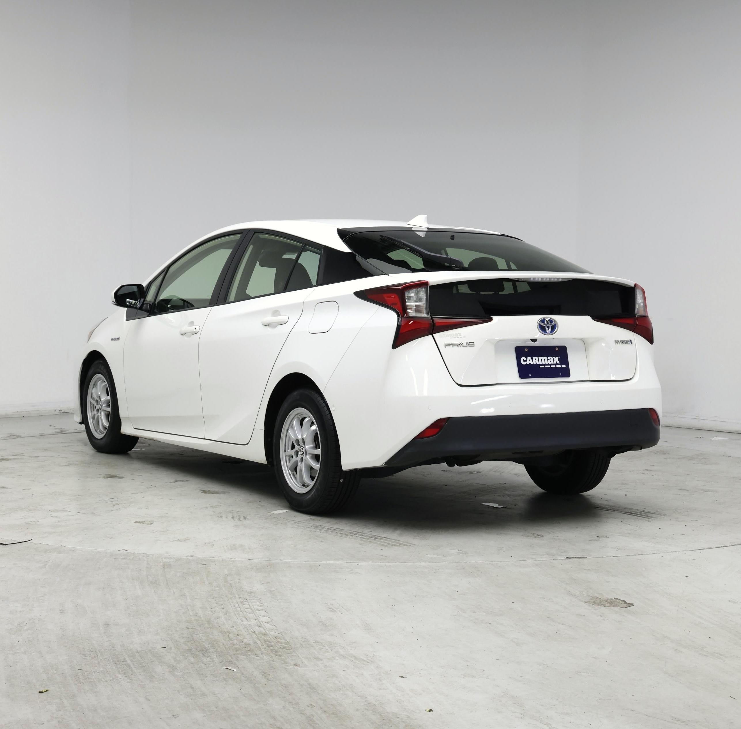 Thumbnail: 2019 Toyota Prius - 2