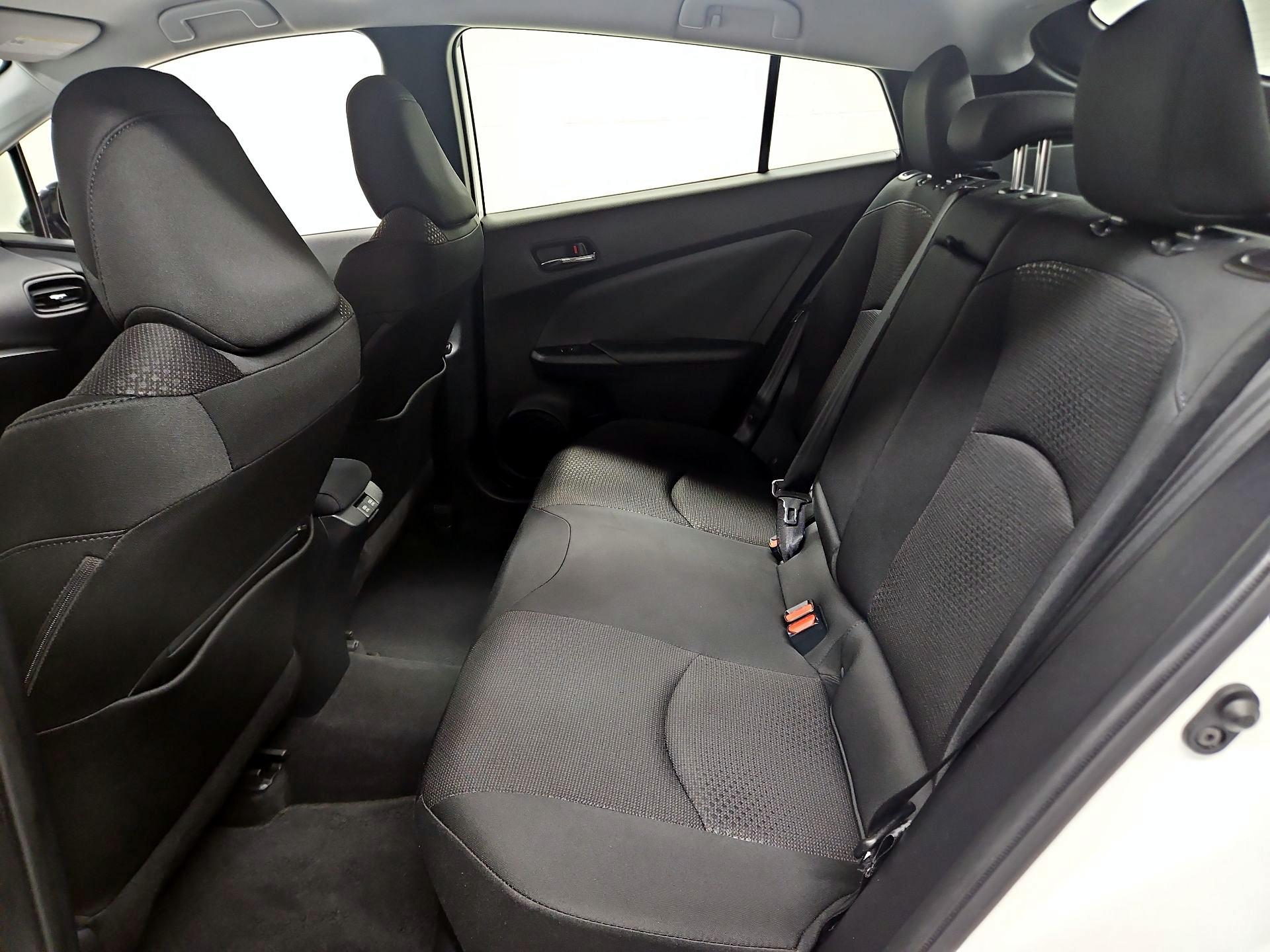 Thumbnail: 2019 Toyota Prius - 19