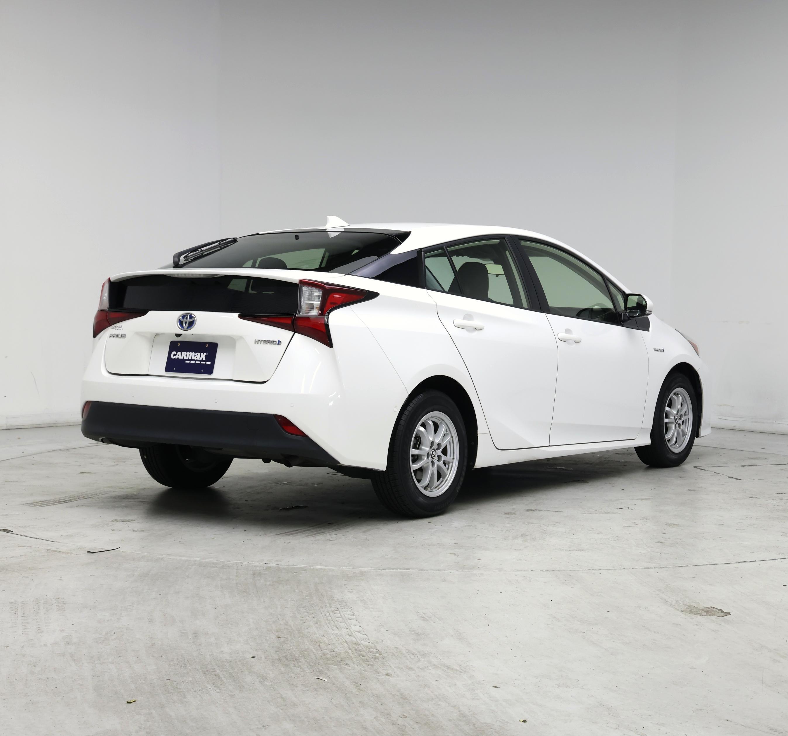 Thumbnail: 2019 Toyota Prius - 8