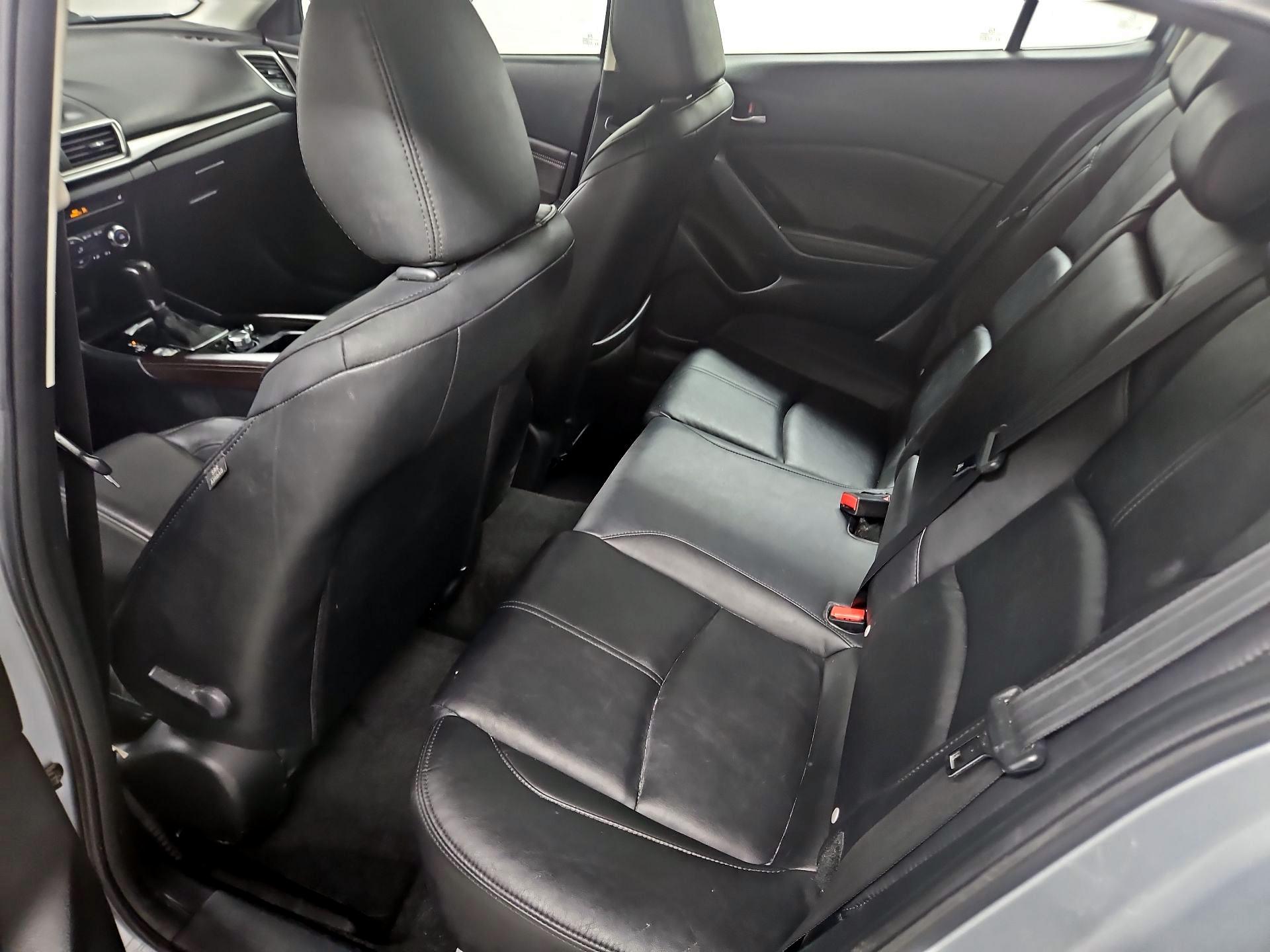 Thumbnail: 2017 Mazda Mazda3 - 19