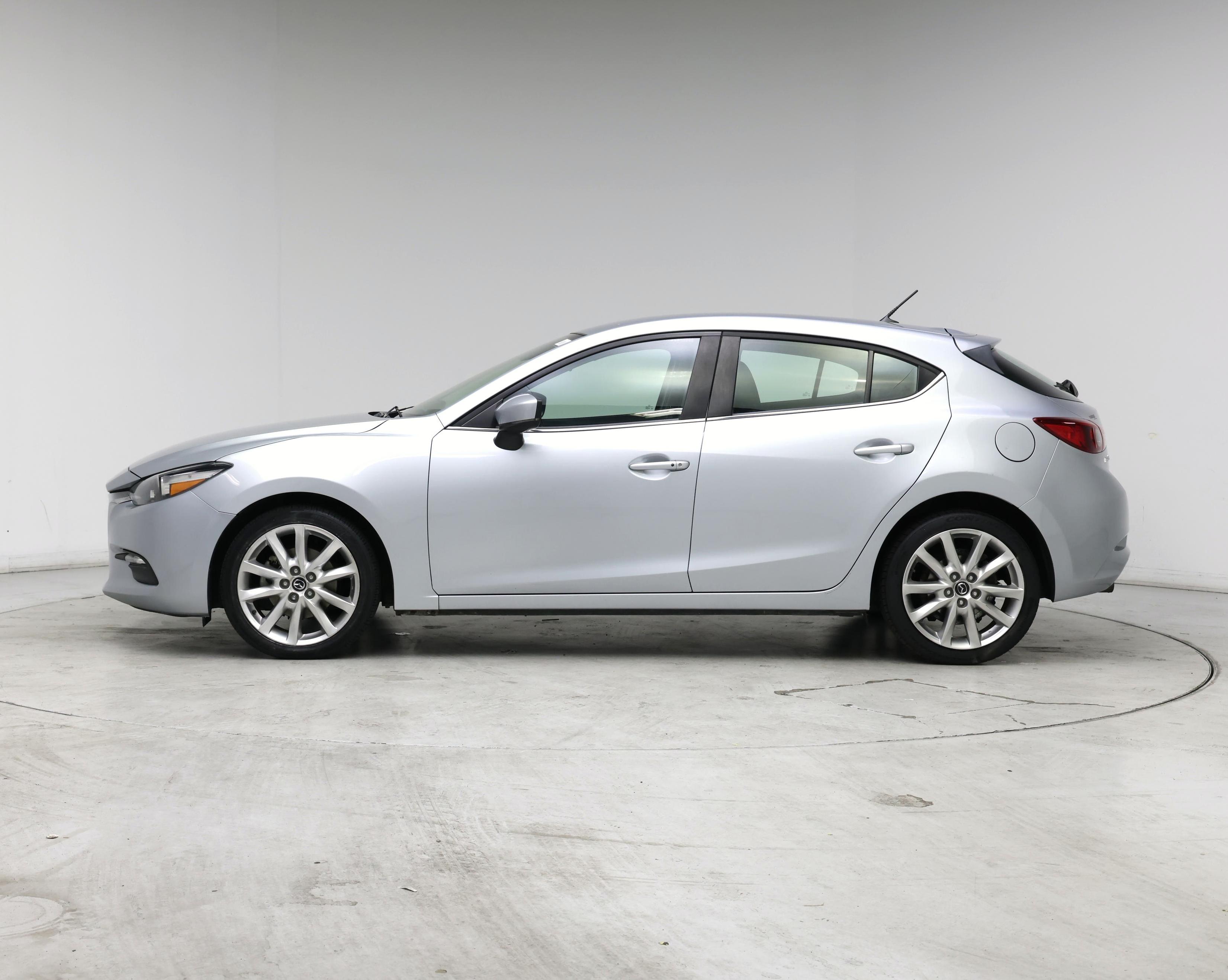 Thumbnail: 2017 Mazda Mazda3 - 3