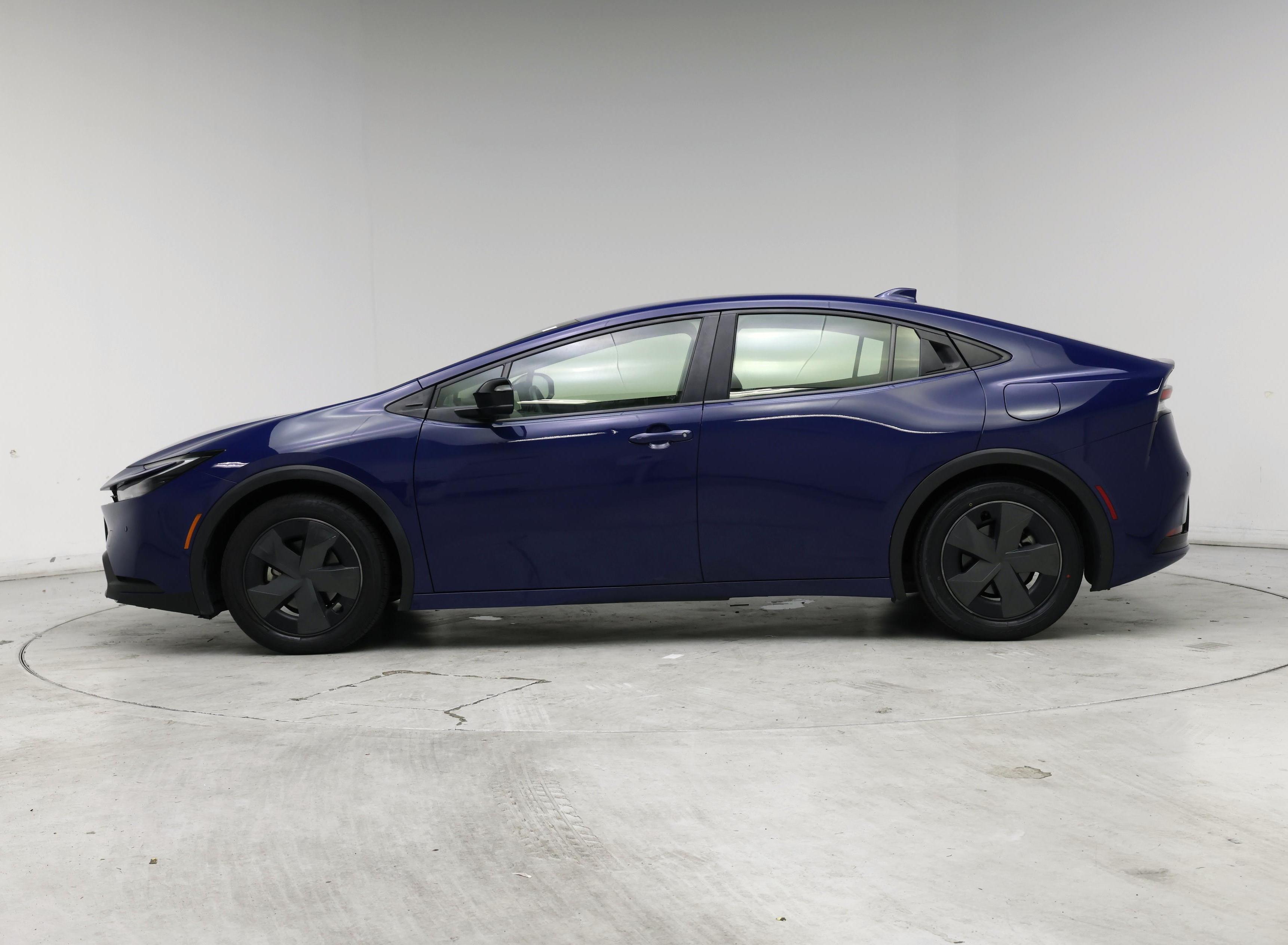 Thumbnail: 2023 Toyota Prius - 3