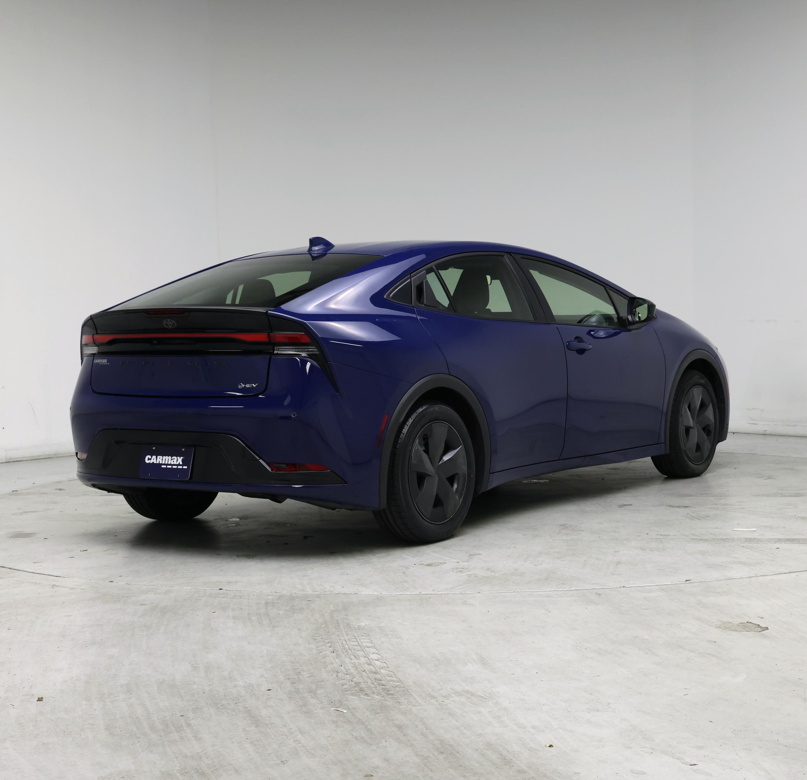Thumbnail: 2023 Toyota Prius - 8