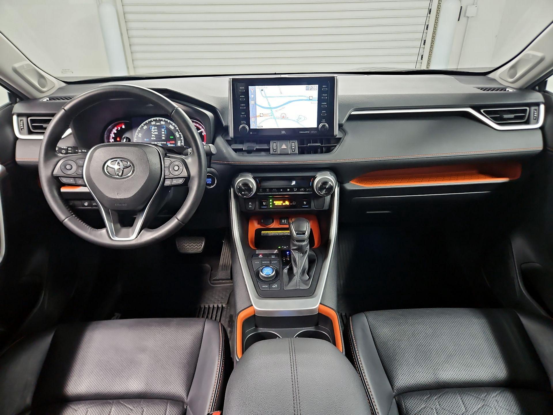 Thumbnail: 2019 Toyota RAV4 - 9