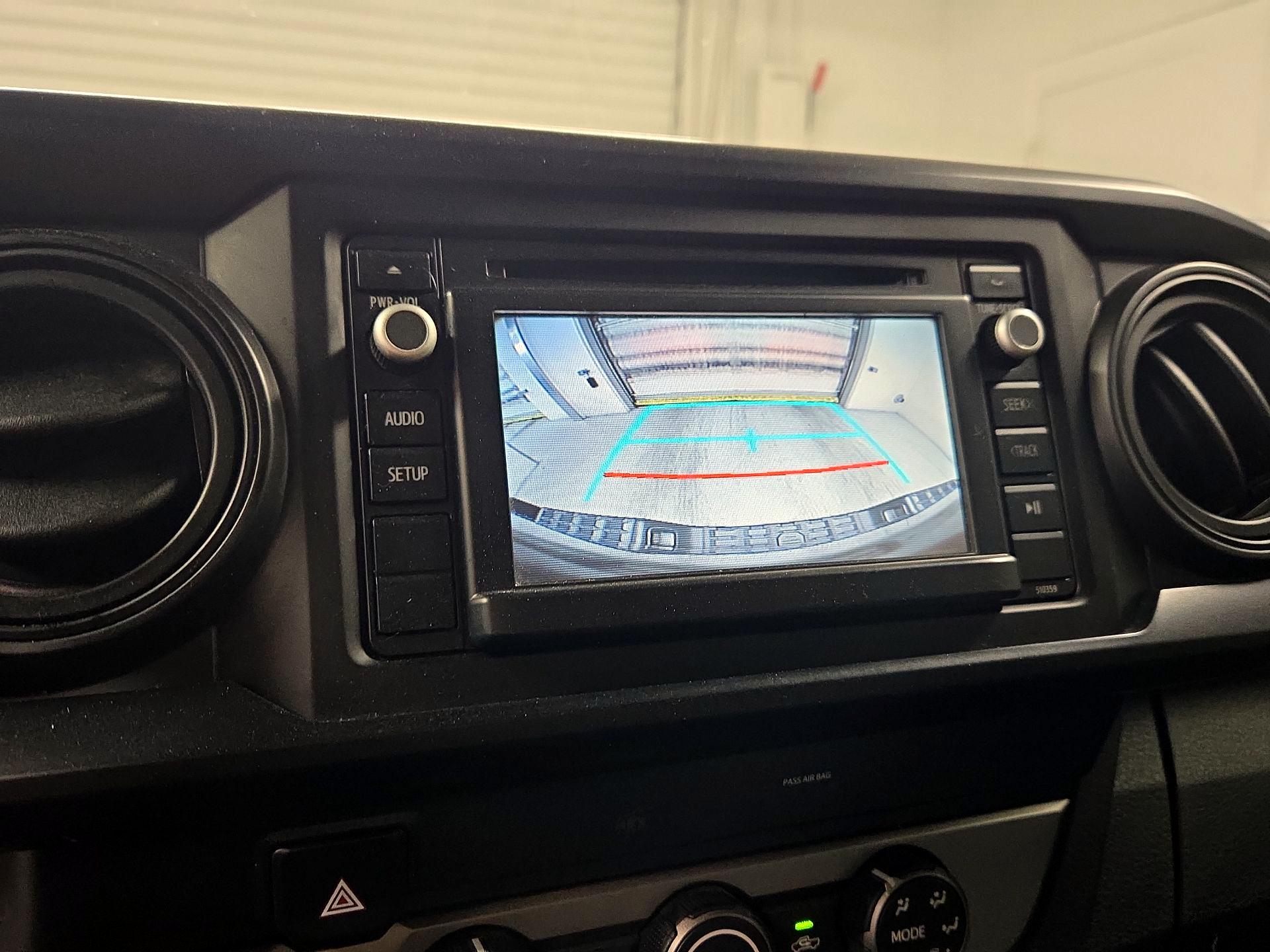 Thumbnail: 2019 Toyota Tacoma - 14