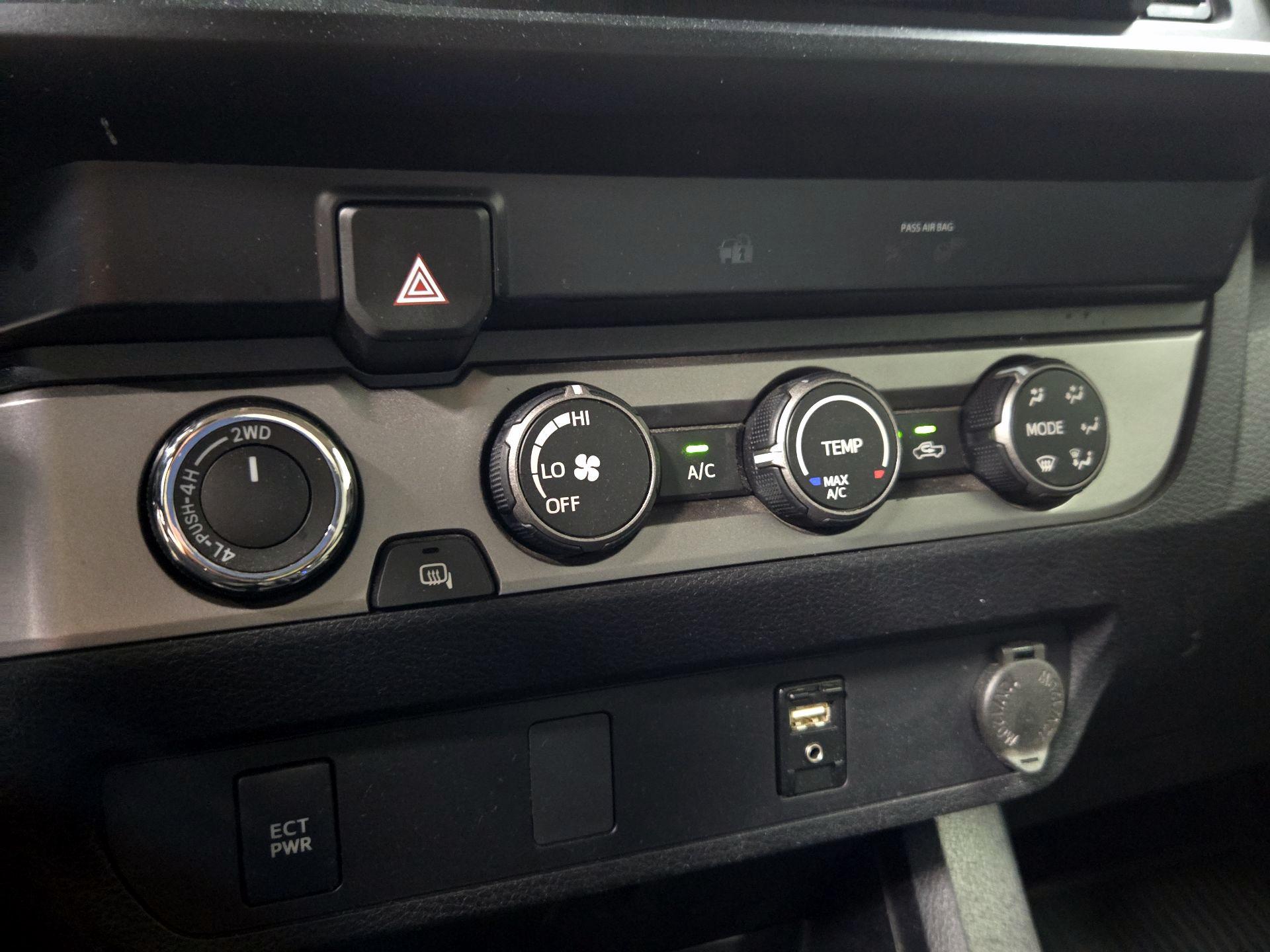 Thumbnail: 2019 Toyota Tacoma - 16