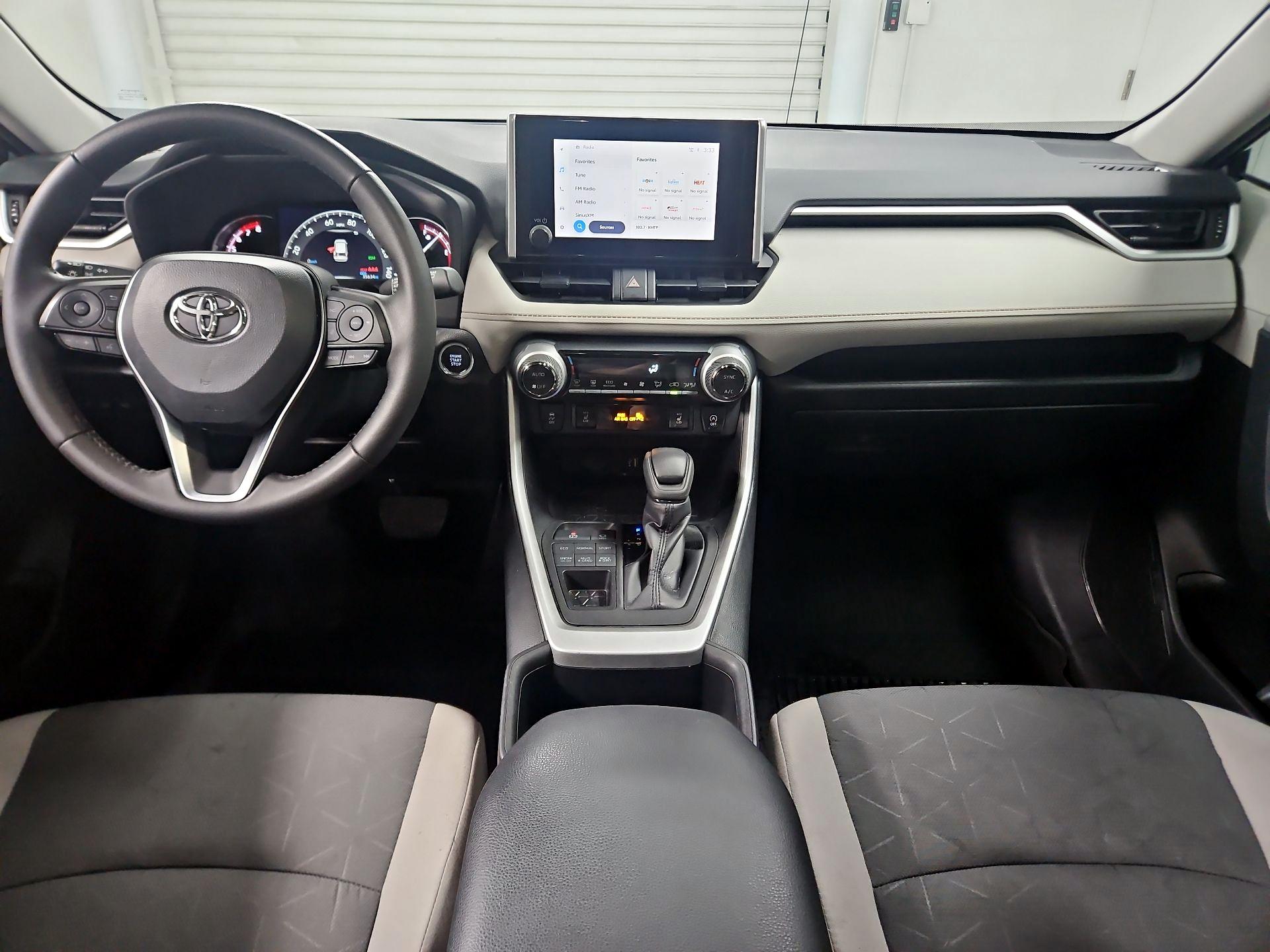 Thumbnail: 2024 Toyota RAV4 - 9