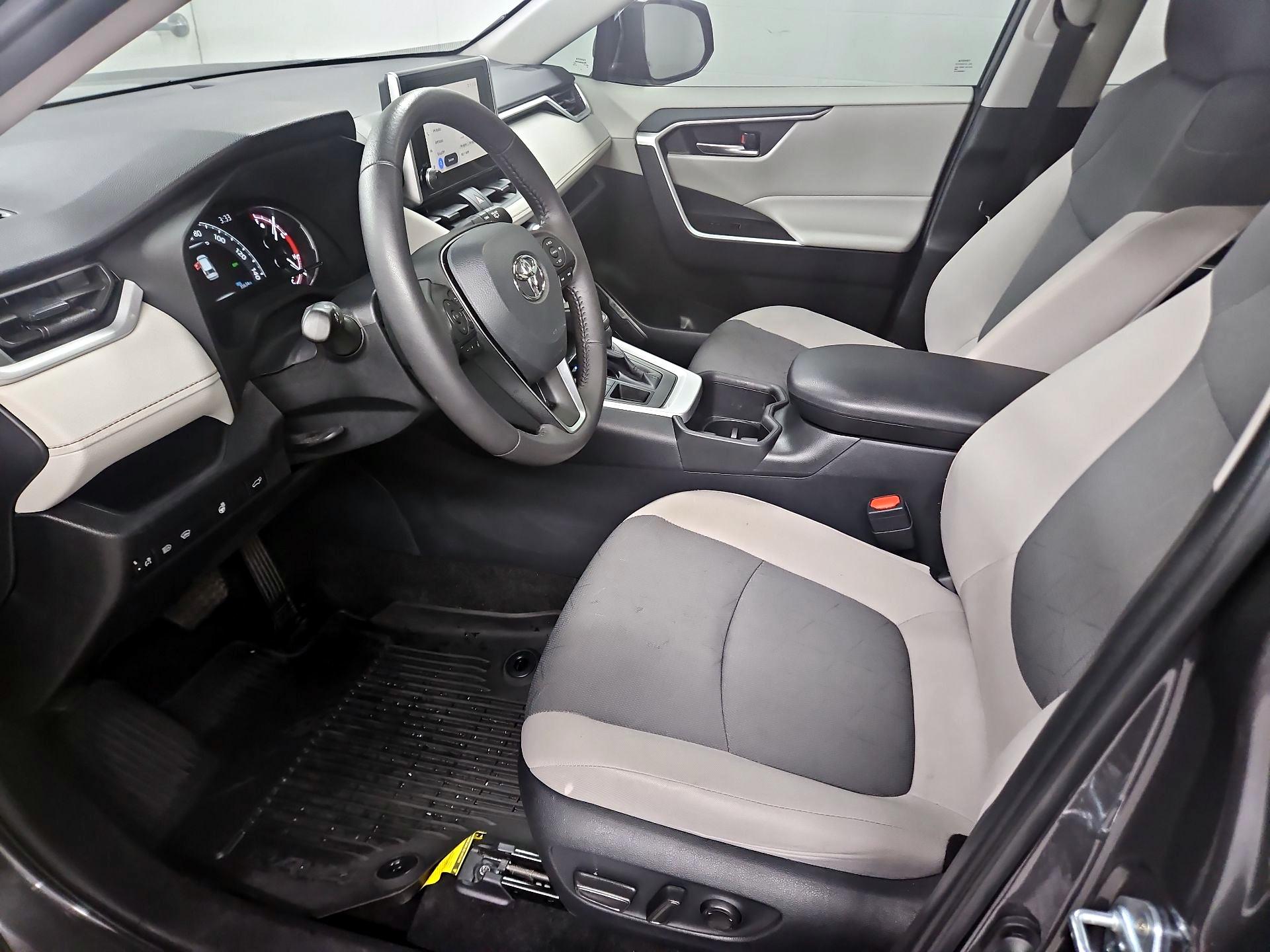 Thumbnail: 2024 Toyota RAV4 - 11