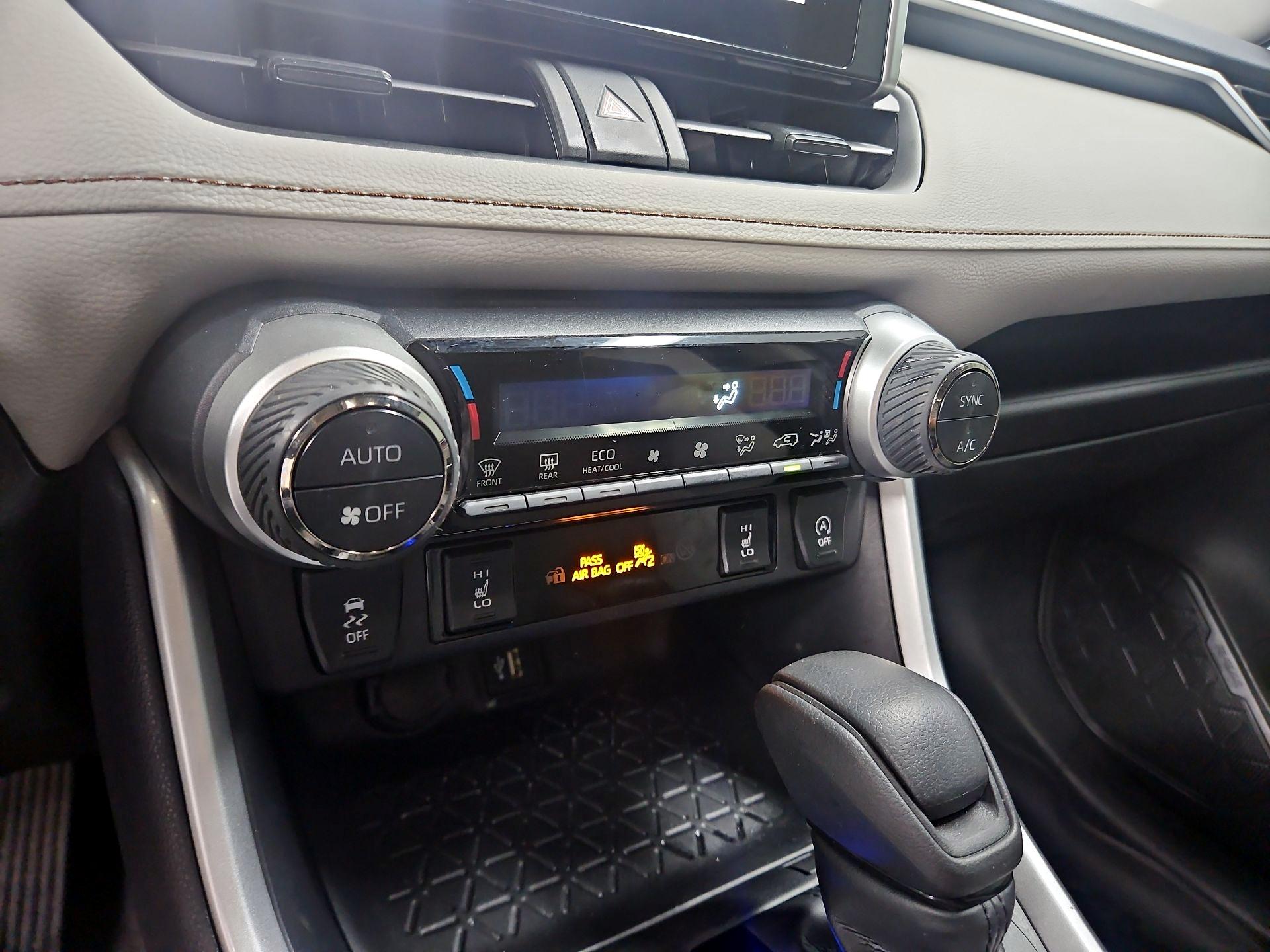 Thumbnail: 2024 Toyota RAV4 - 16