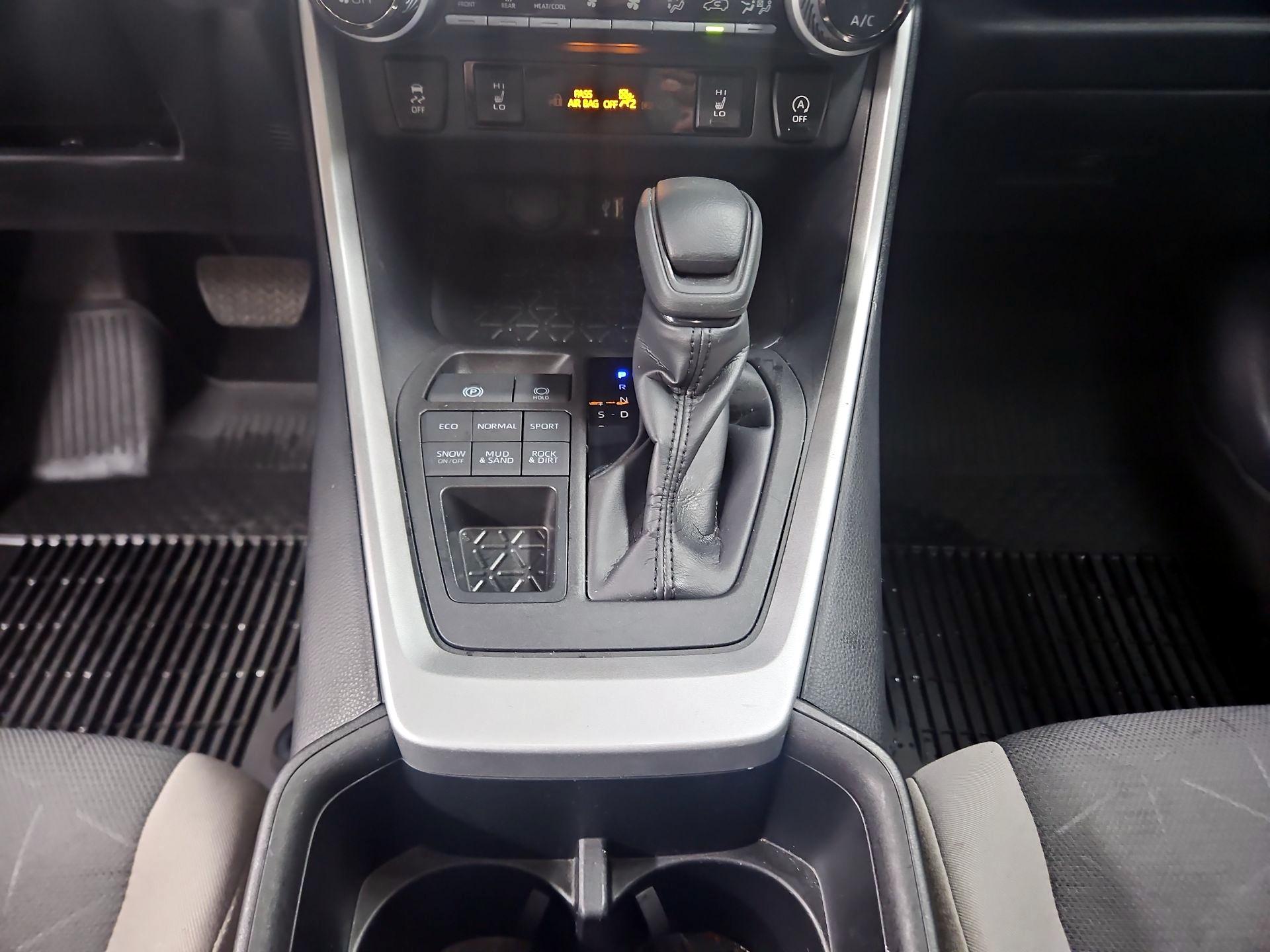 Thumbnail: 2024 Toyota RAV4 - 17