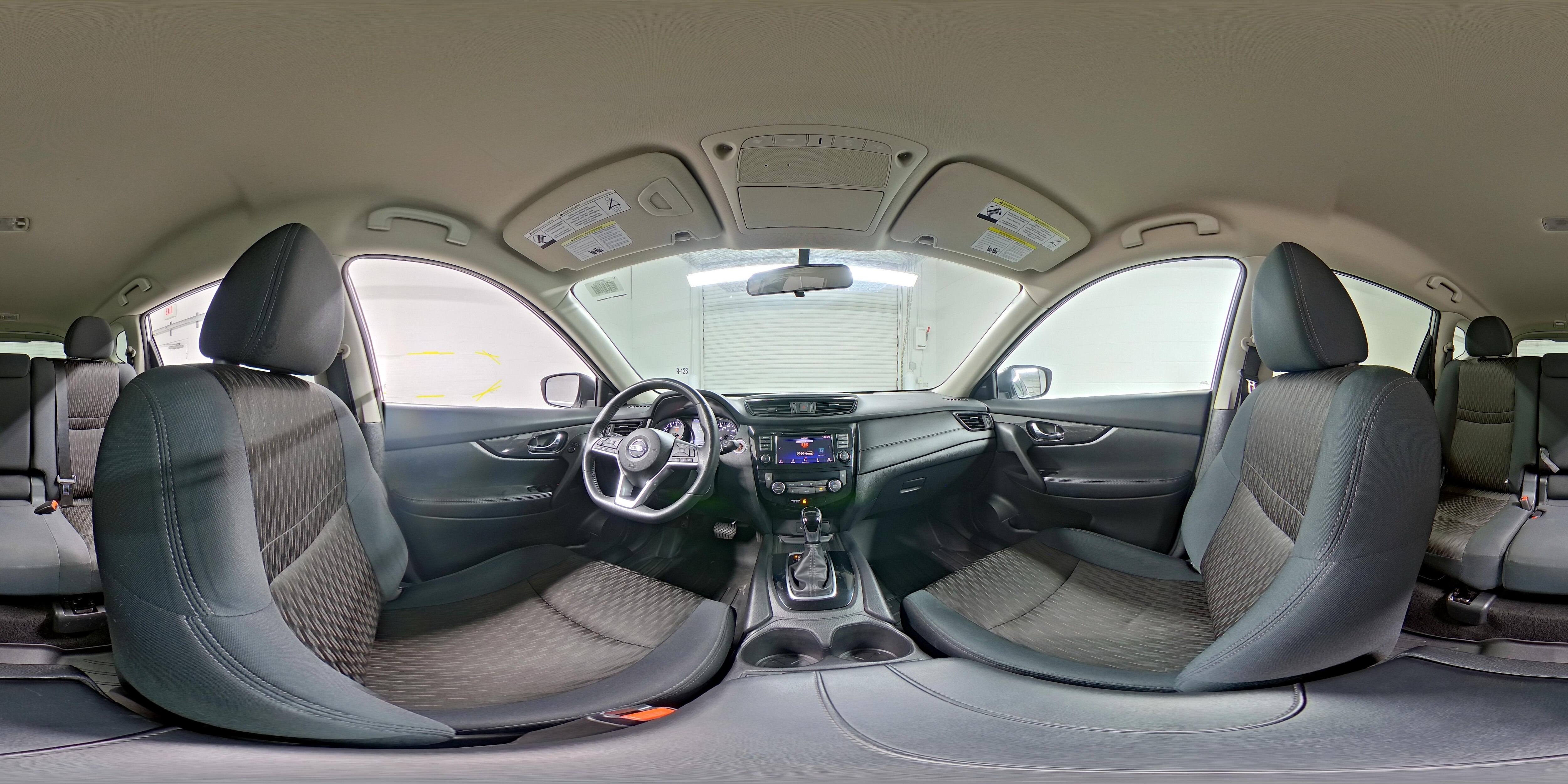 2018 Nissan Rogue SV - Photo 25