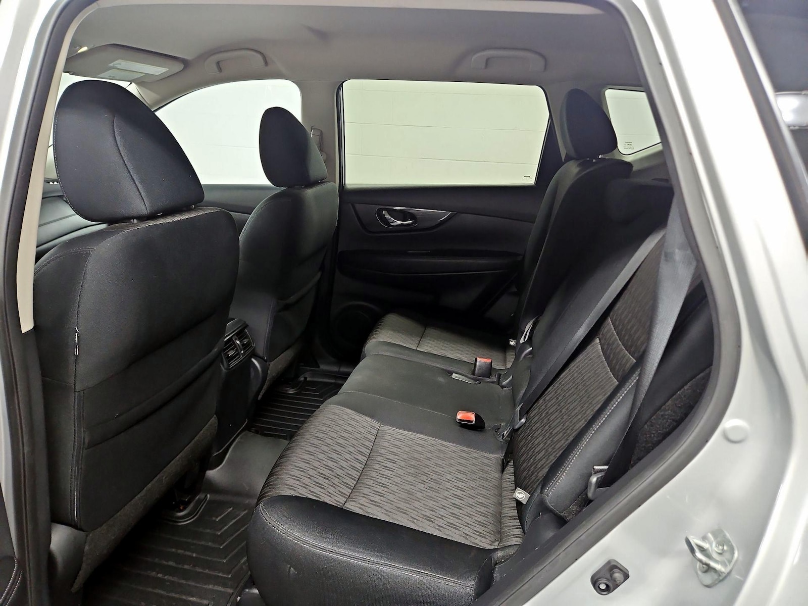 2018 Nissan Rogue SV - Photo 20