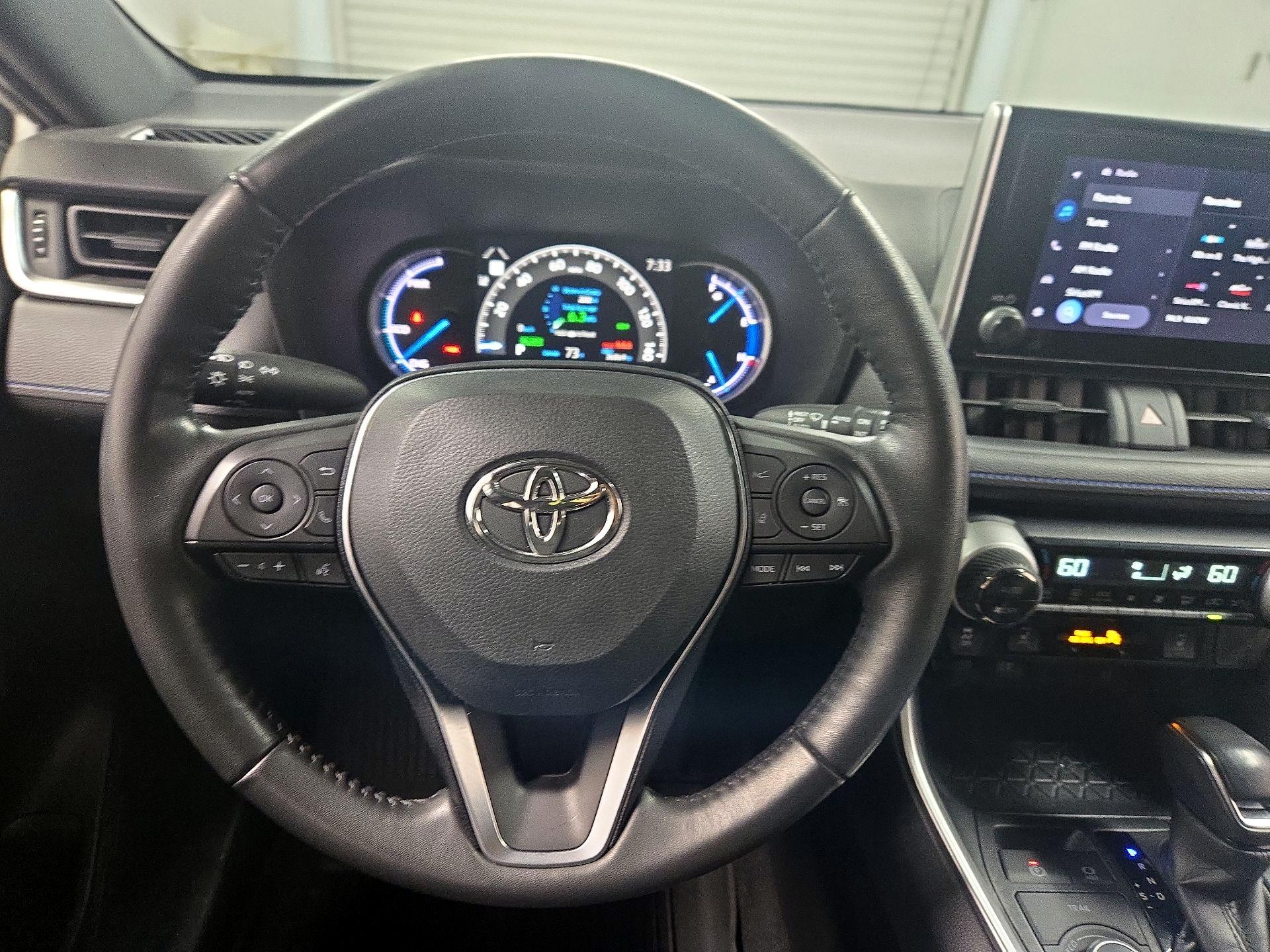 Thumbnail: 2024 Toyota RAV4 - 10