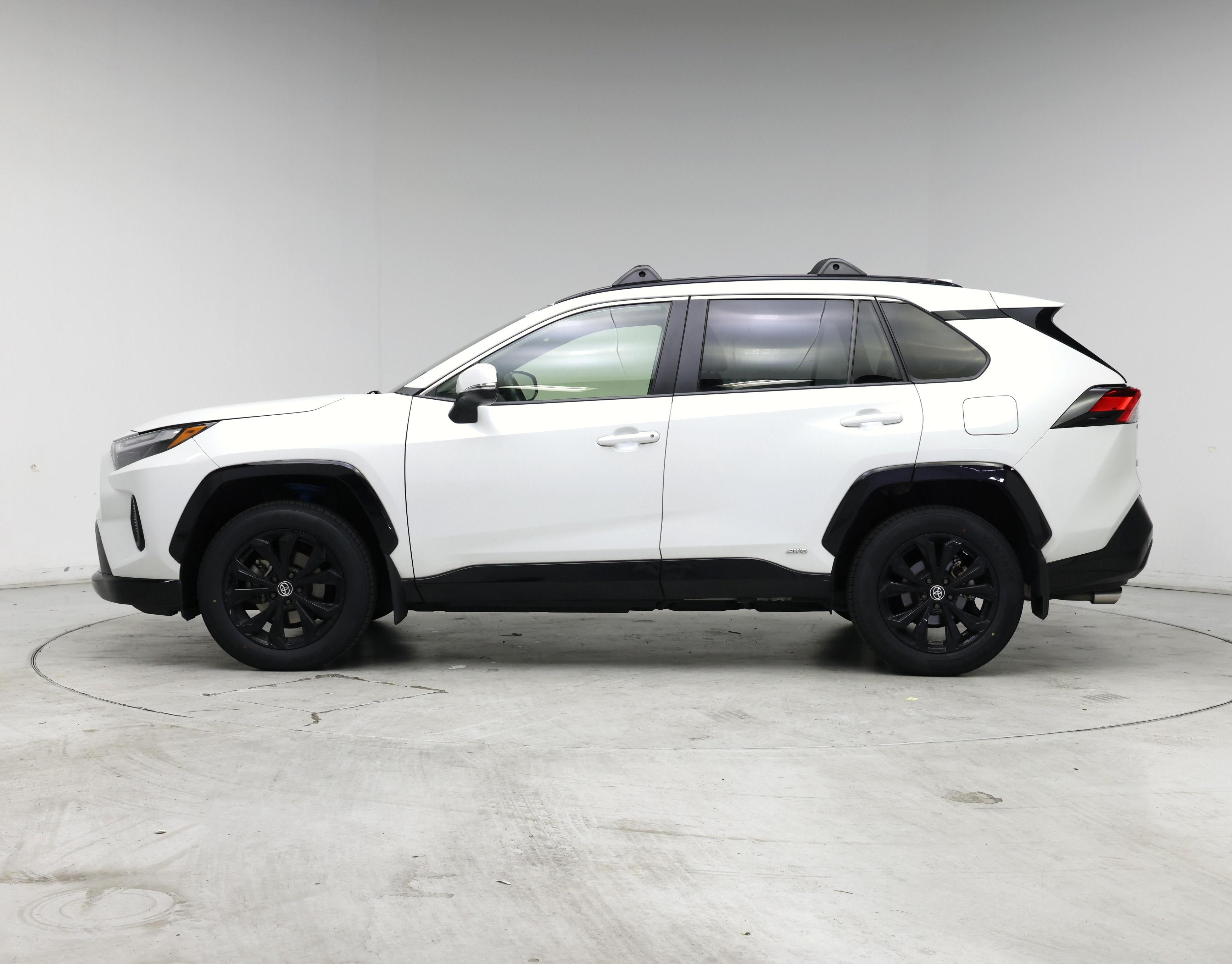 Thumbnail: 2024 Toyota RAV4 - 3