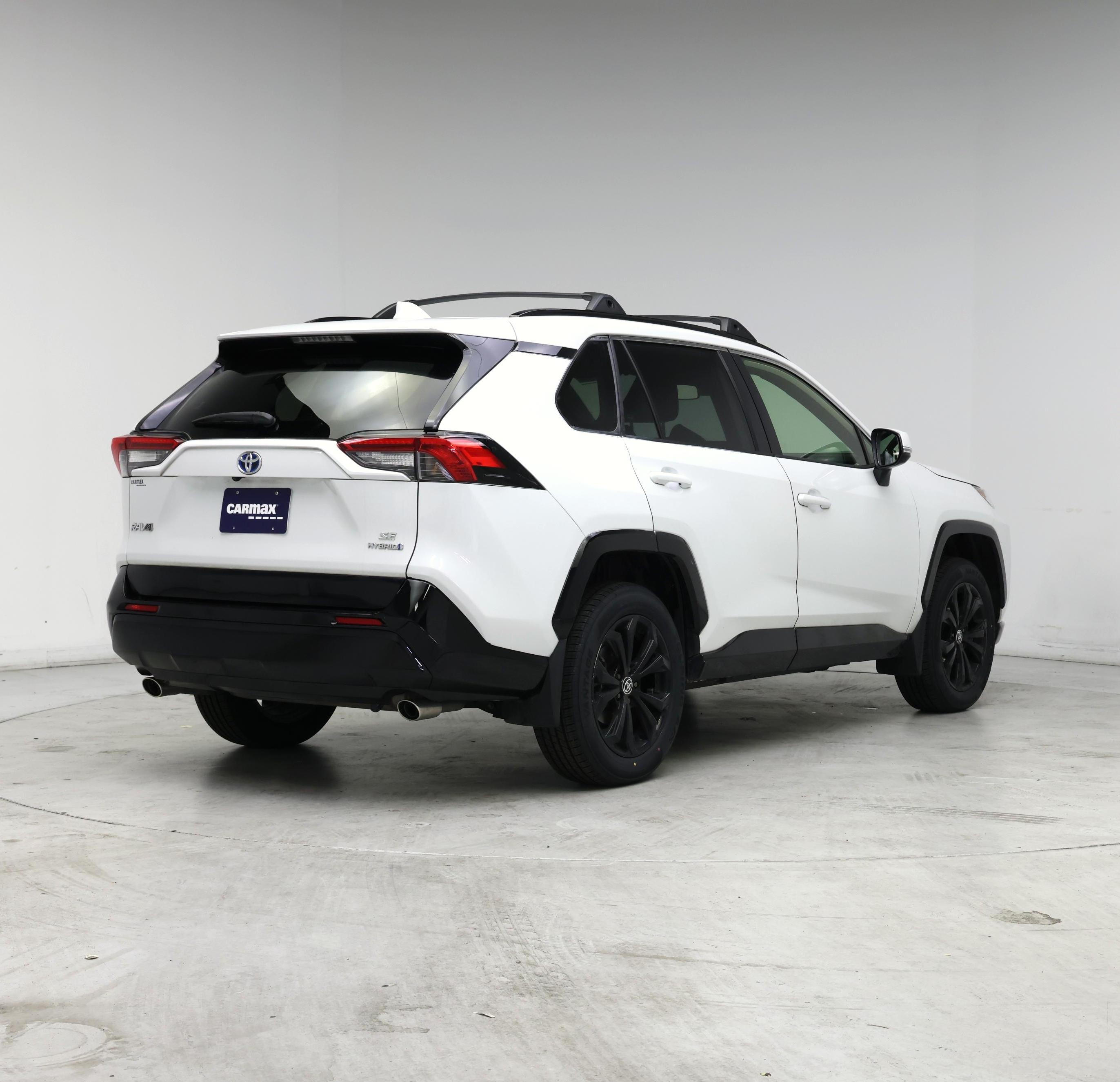 Thumbnail: 2024 Toyota RAV4 - 8