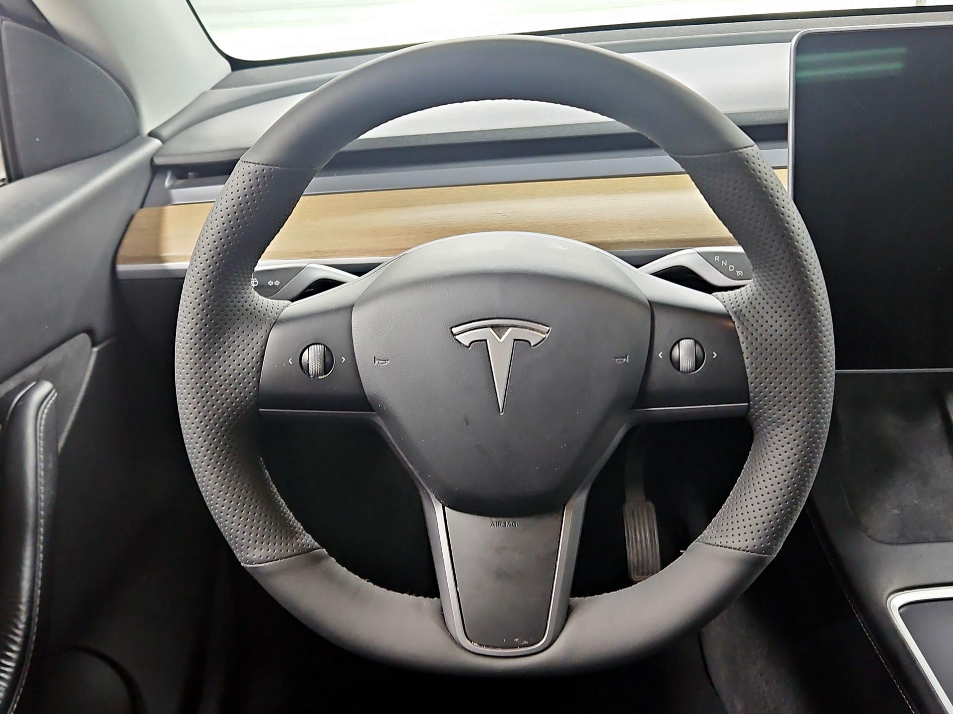 Thumbnail: 2022 Tesla Model Y - 10