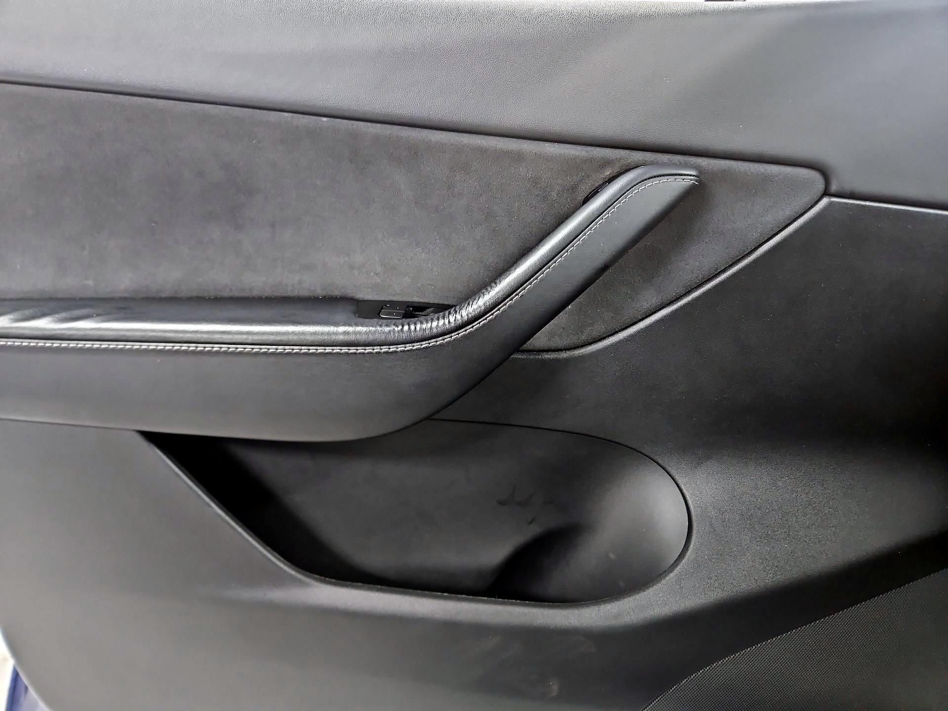 Thumbnail: 2022 Tesla Model Y - 12