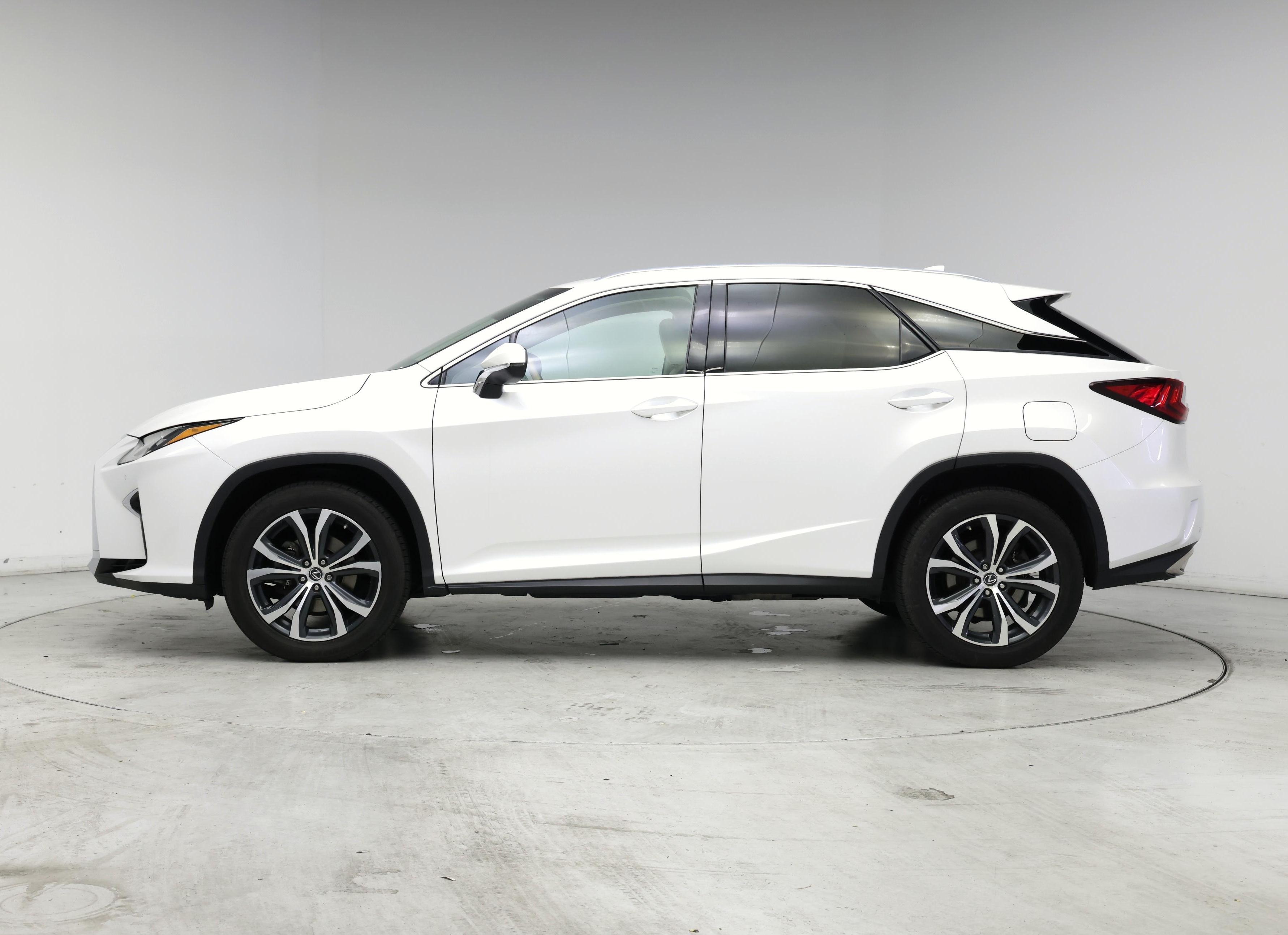 Thumbnail: 2018 Lexus RX - 3