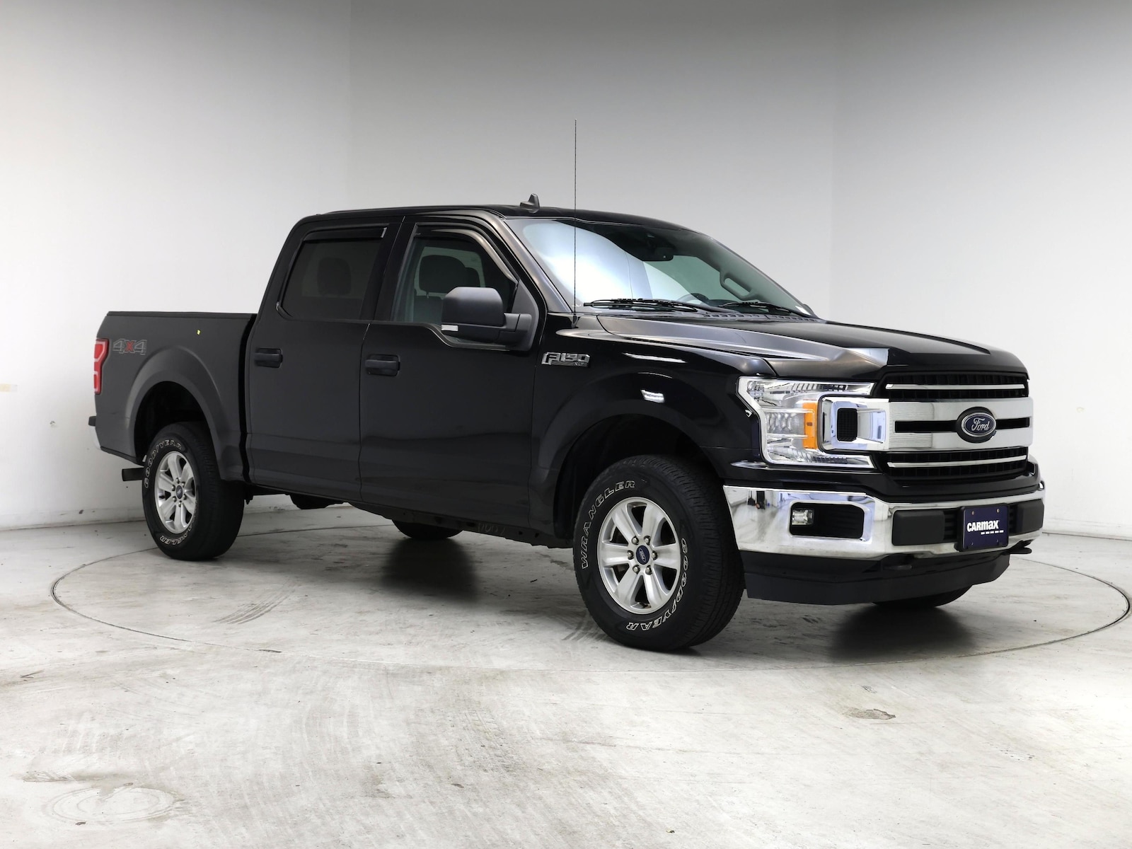 2019 Ford F-150 XLT - Photo 2