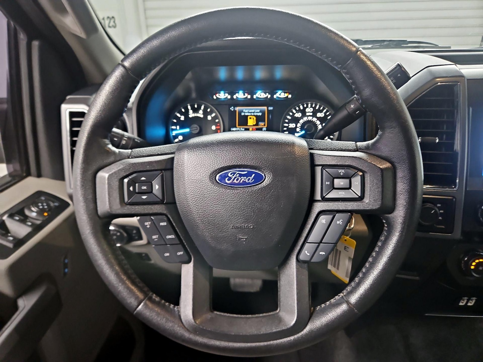 2019 Ford F-150 XLT - Photo 11