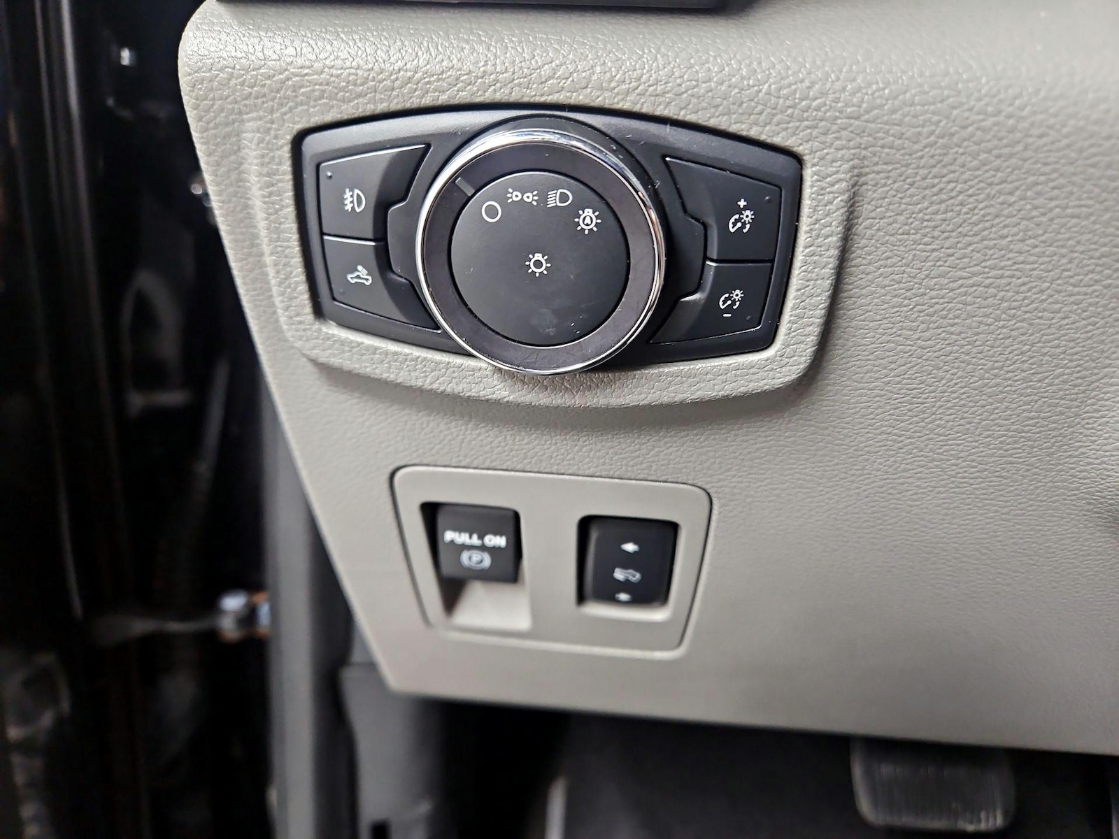 2019 Ford F-150 XLT - Photo 14