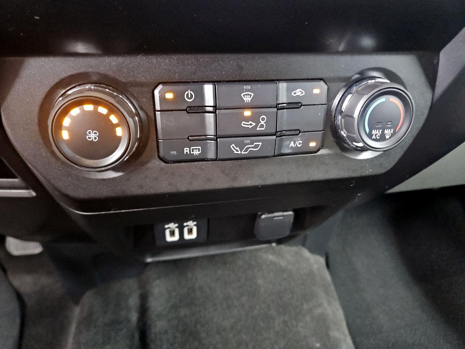 2019 Ford F-150 XLT - Photo 17