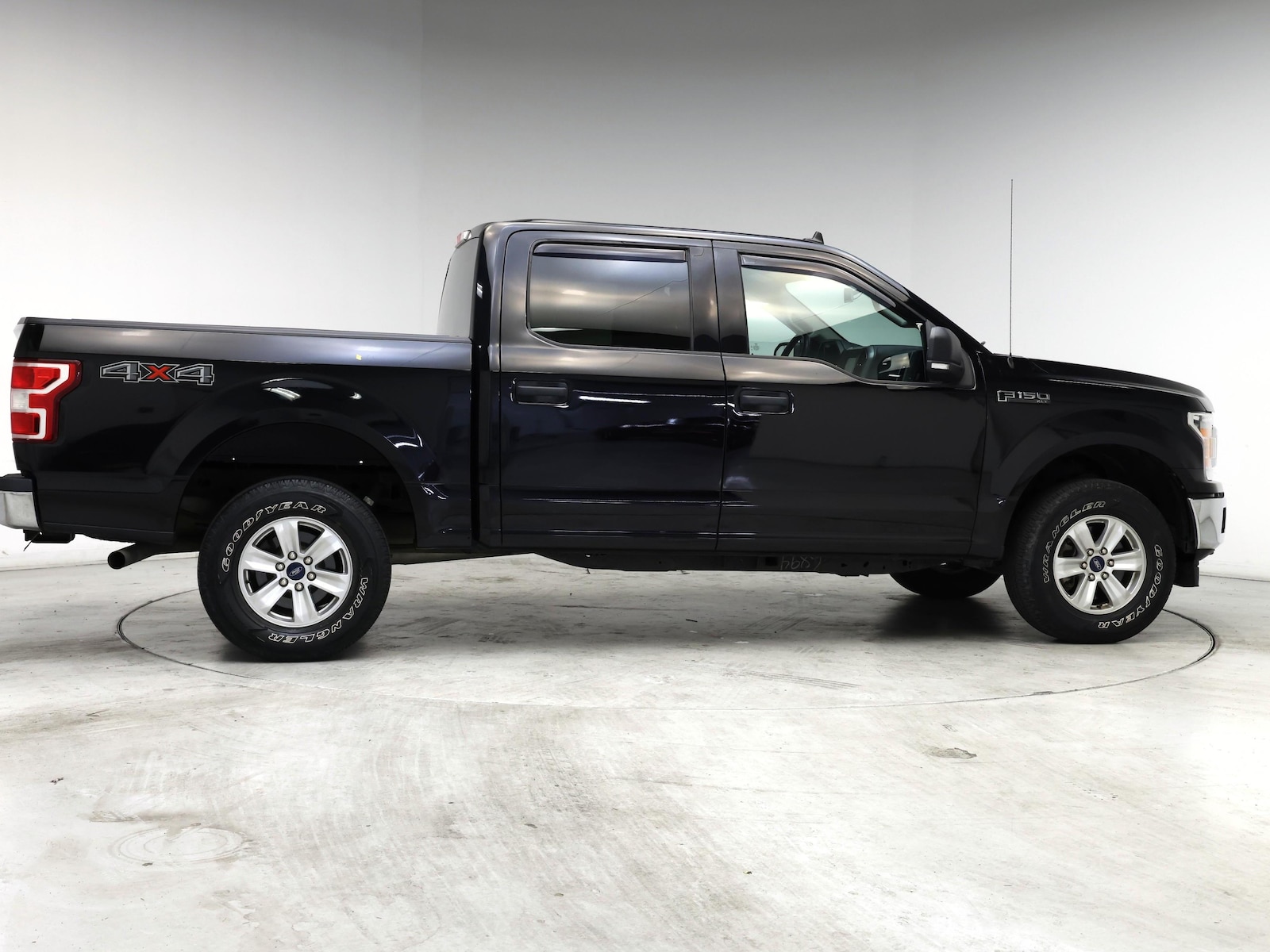 2019 Ford F-150 XLT - Photo 8