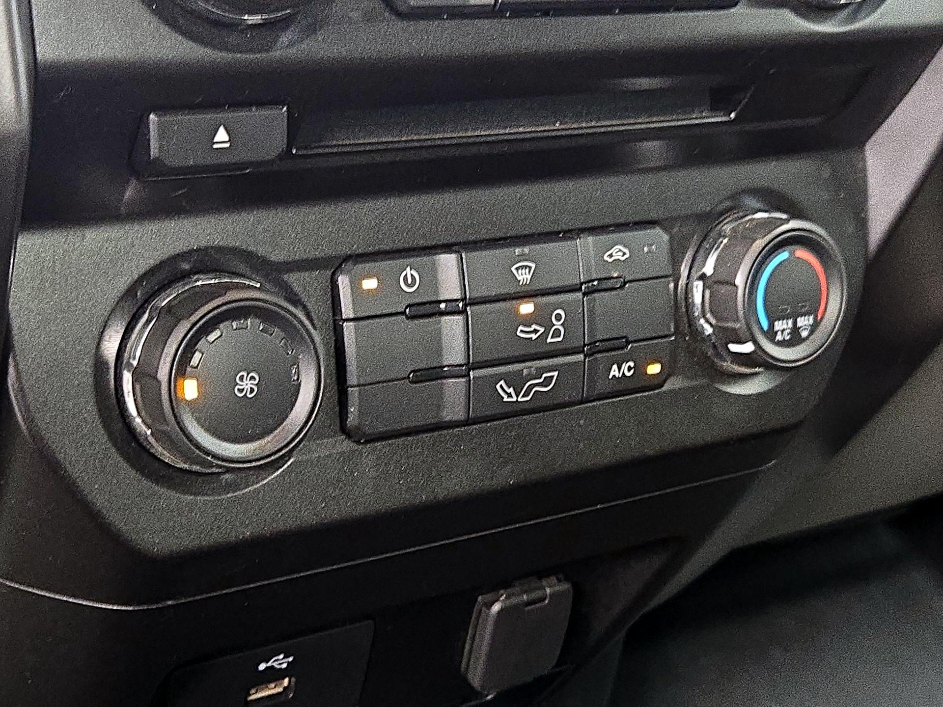 Thumbnail: 2018 Ford F-150 - 16