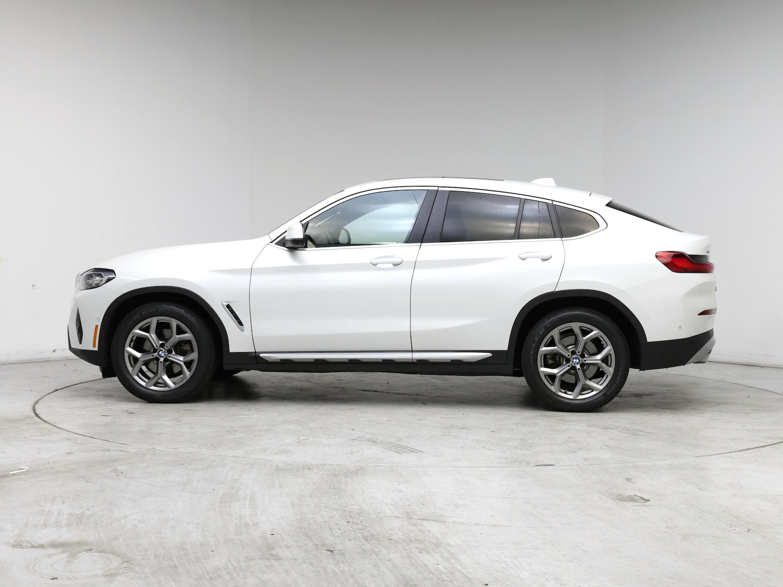 2024 BMW X4 30i - Photo 4