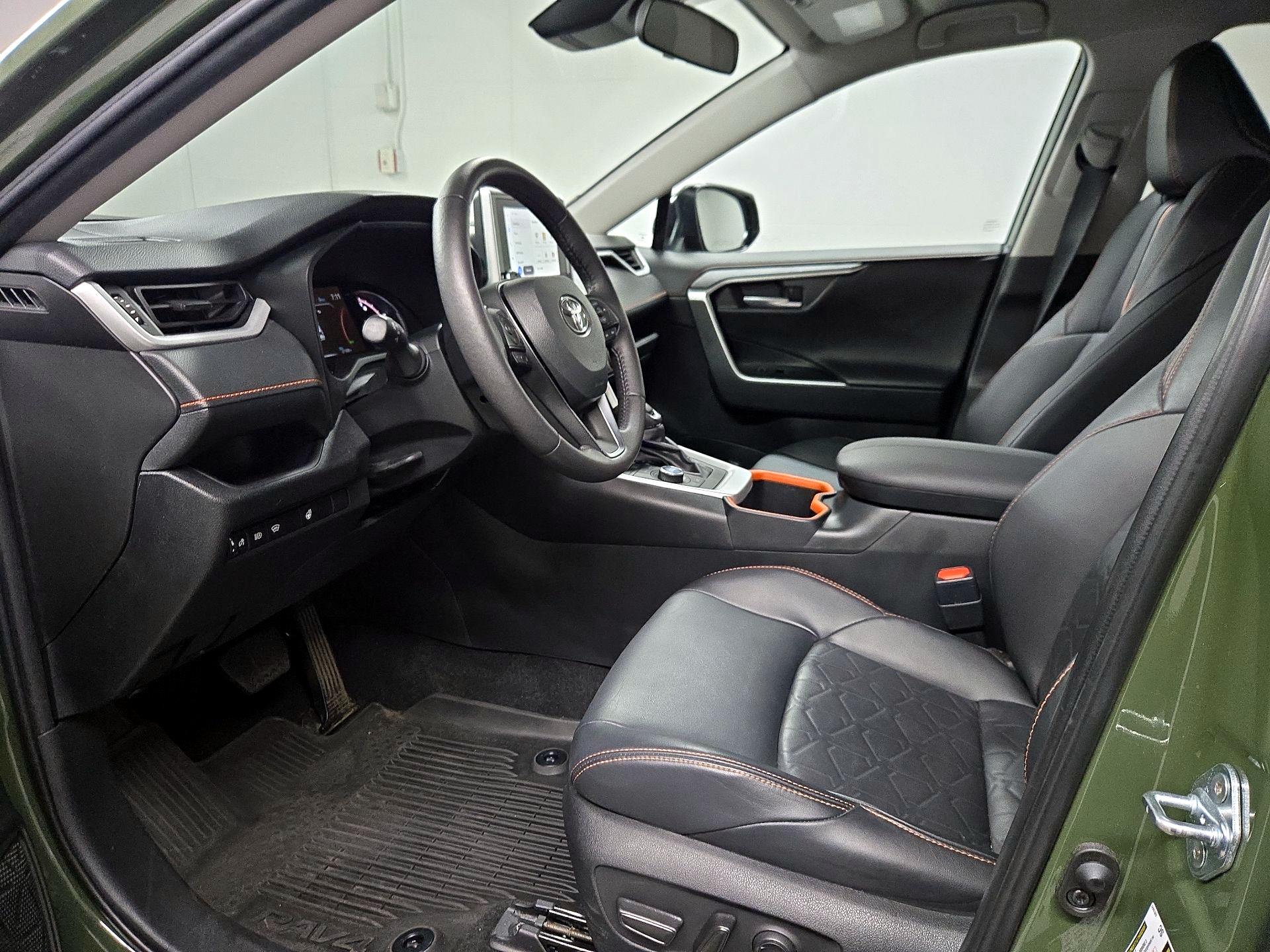 Thumbnail: 2024 Toyota RAV4 - 11